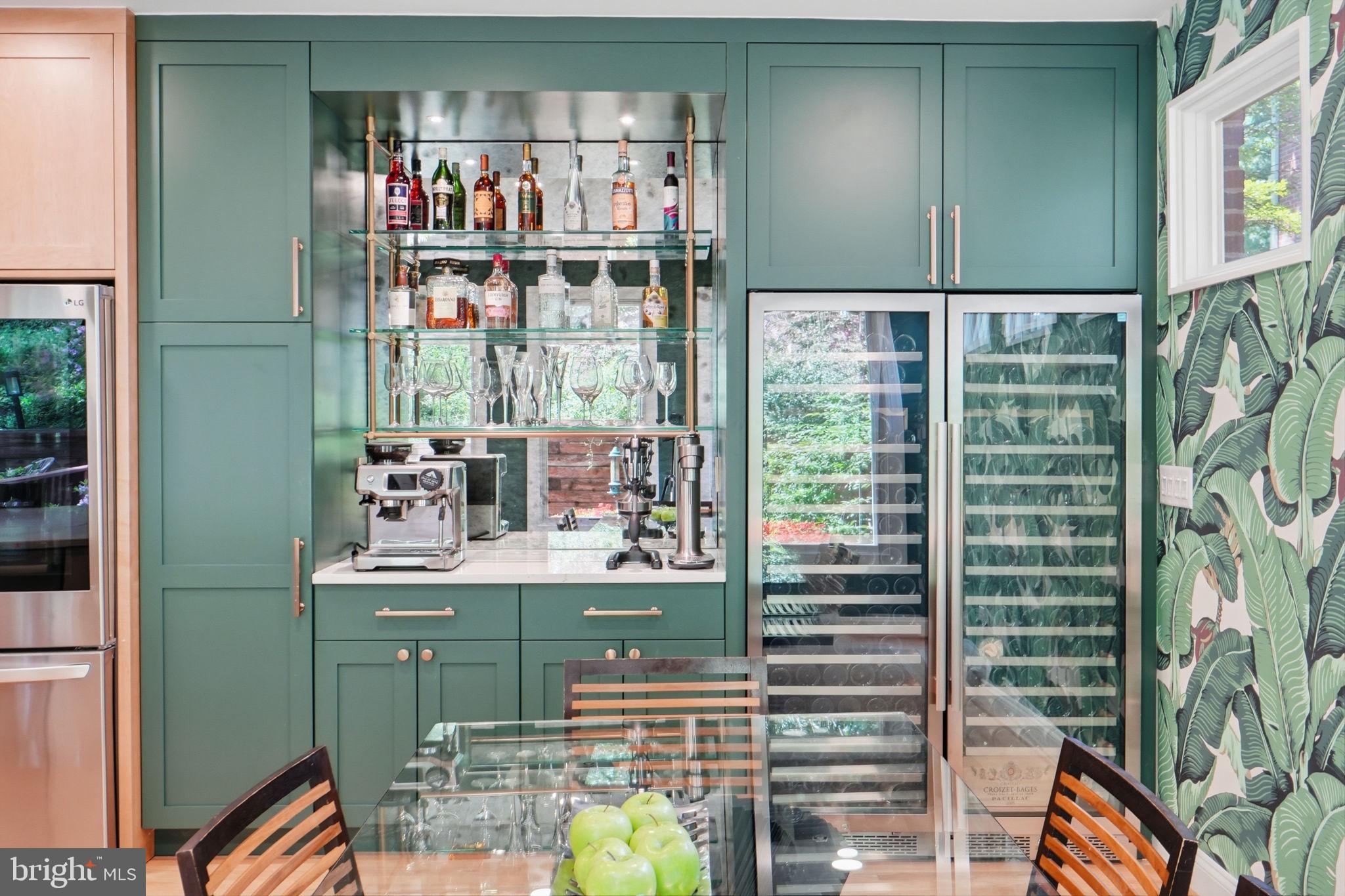 LORCOM GROVE - Residential