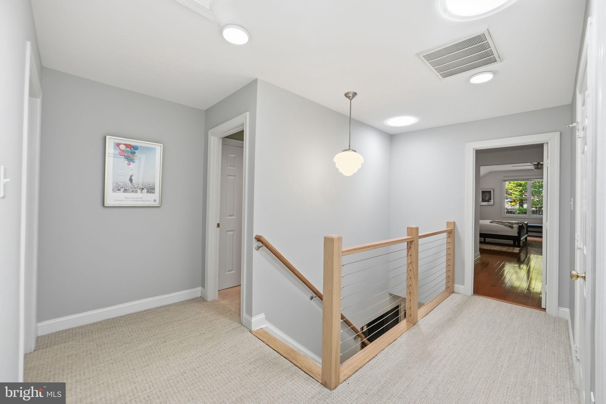 LORCOM GROVE - Residential