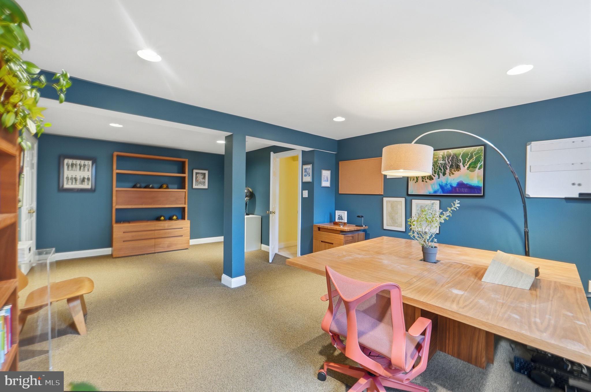 LORCOM GROVE - Residential