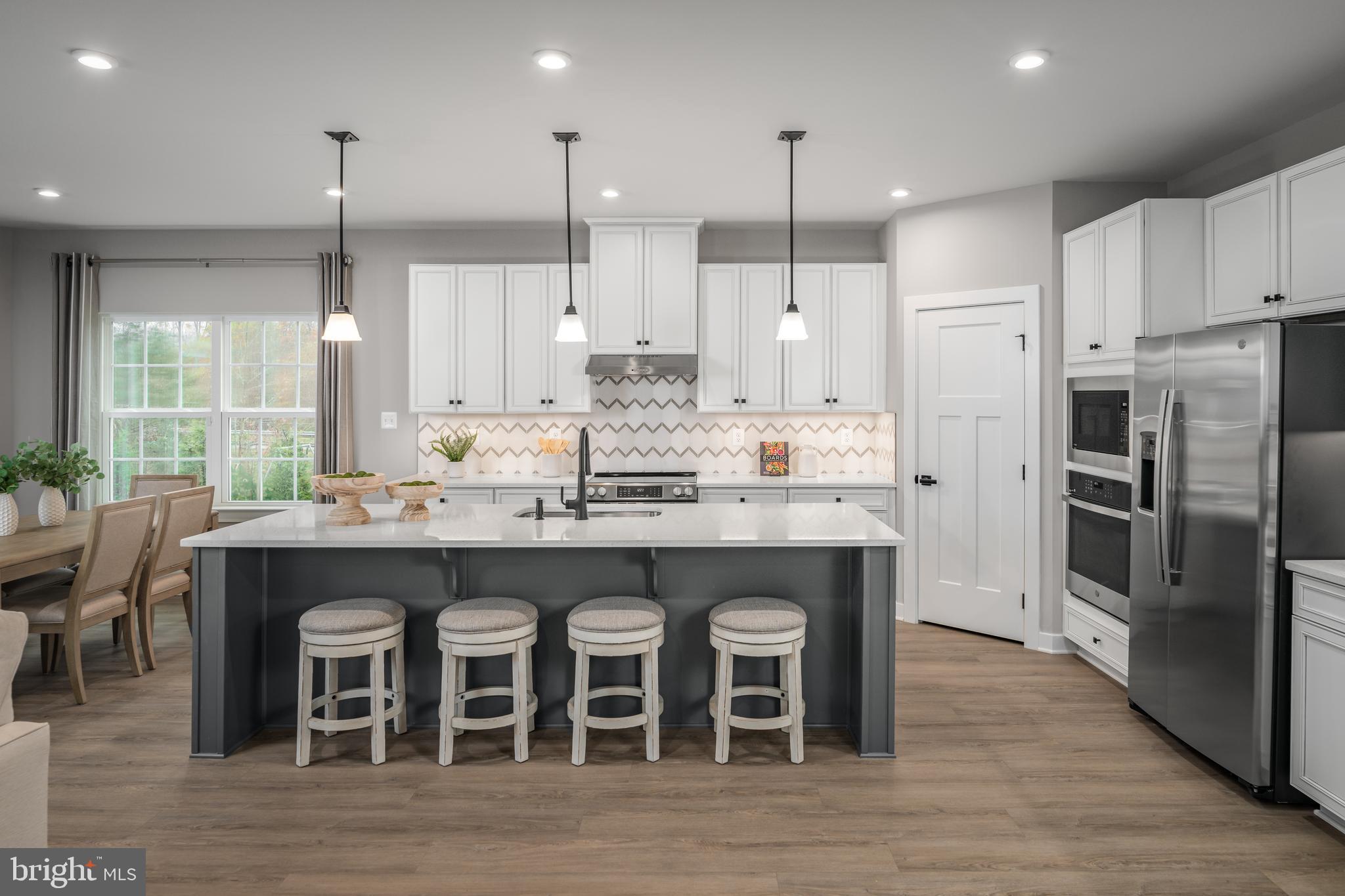 BRENTWOOD - Residential