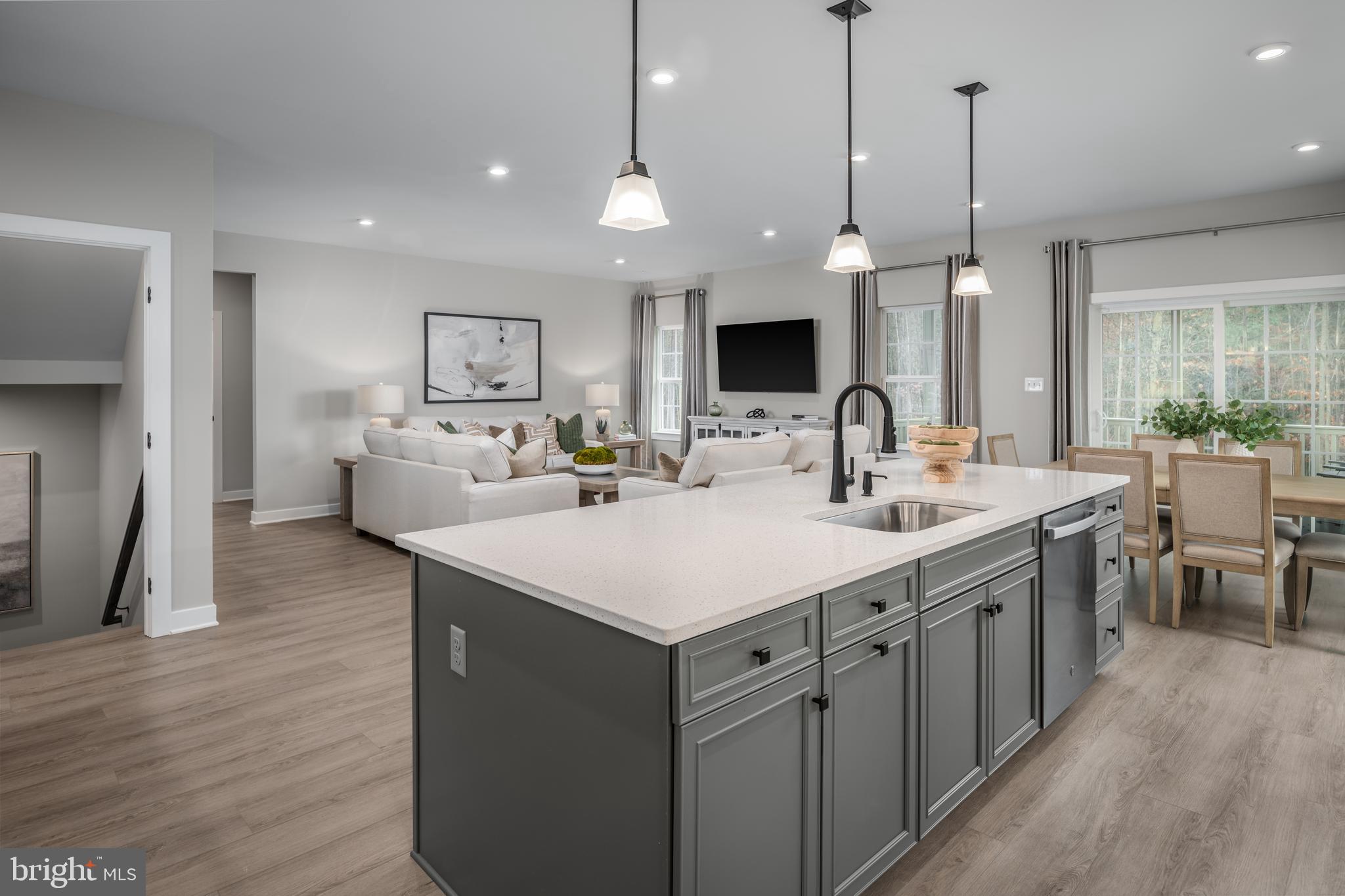 BRENTWOOD - Residential