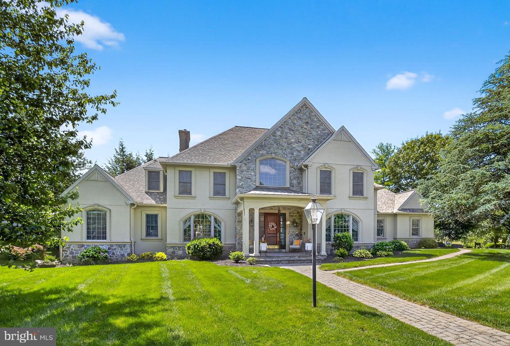 Photo of 602 Willow Green Grn, LITITZ, PA 17543 (MLS # PALA2081690)