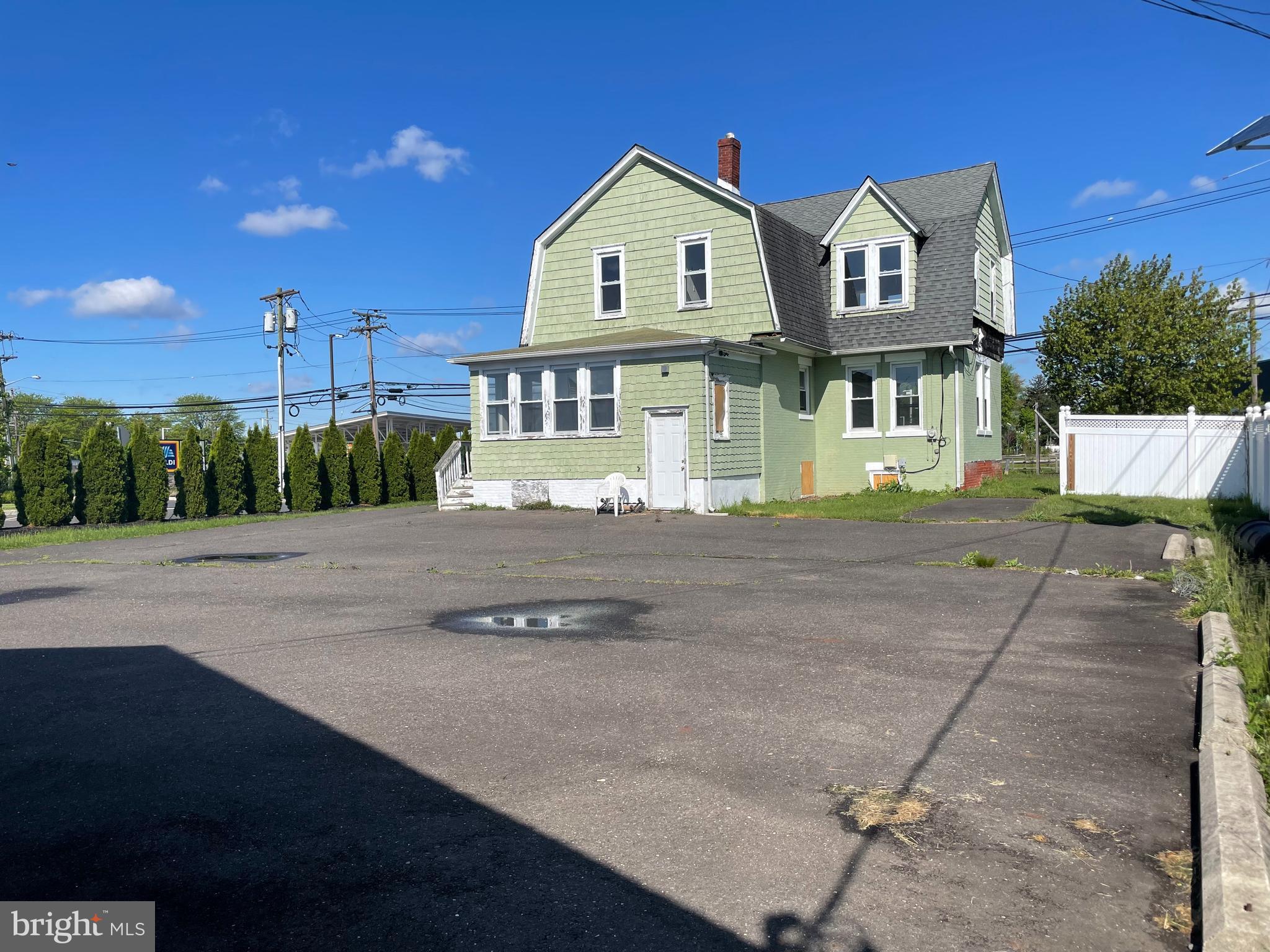 2607 WHITEHORSE-HAMILTON SQUARE