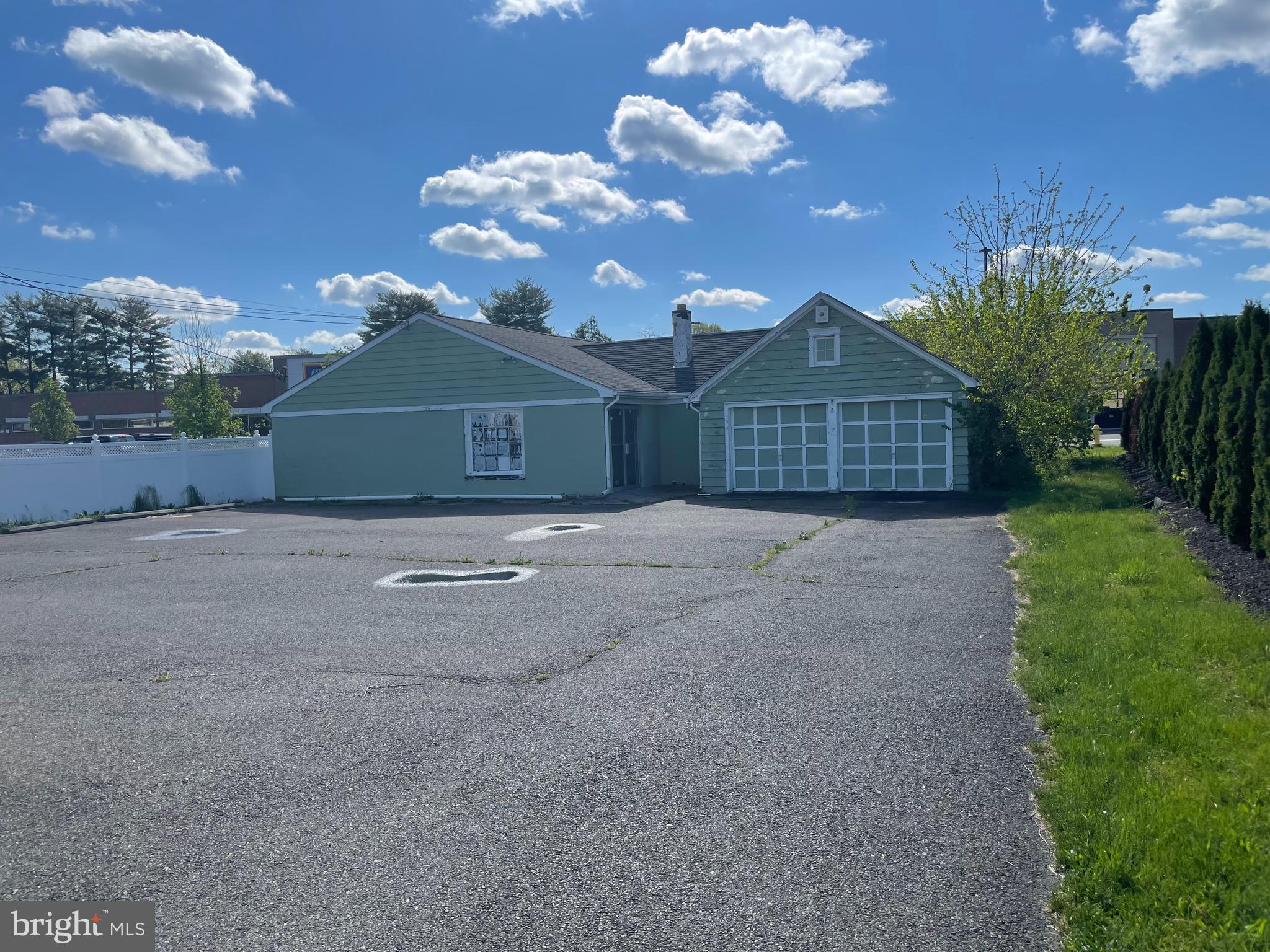 2607 WHITEHORSE-HAMILTON SQUARE