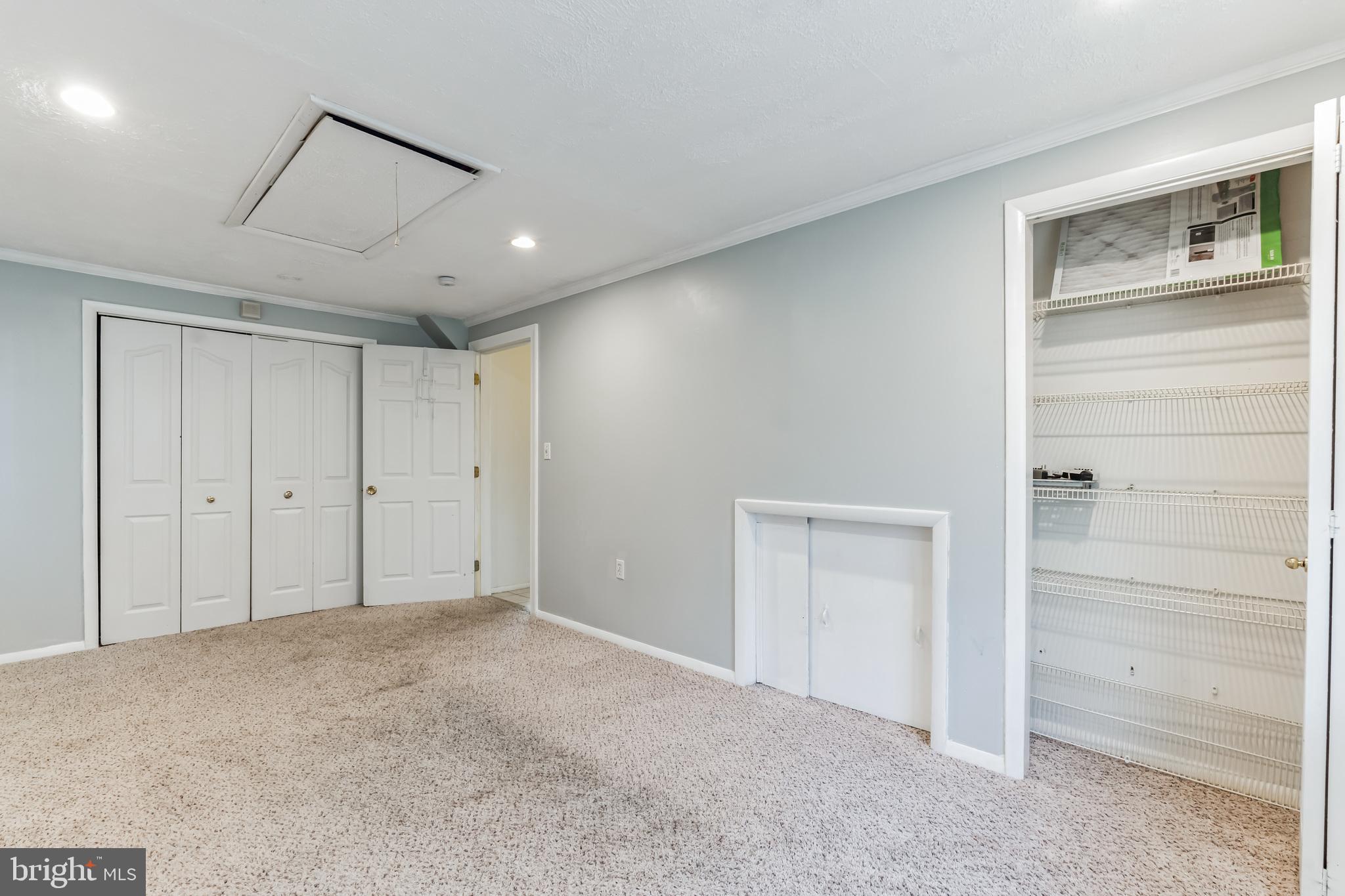 FOUR SEASONS ESTATES - Residential Lease