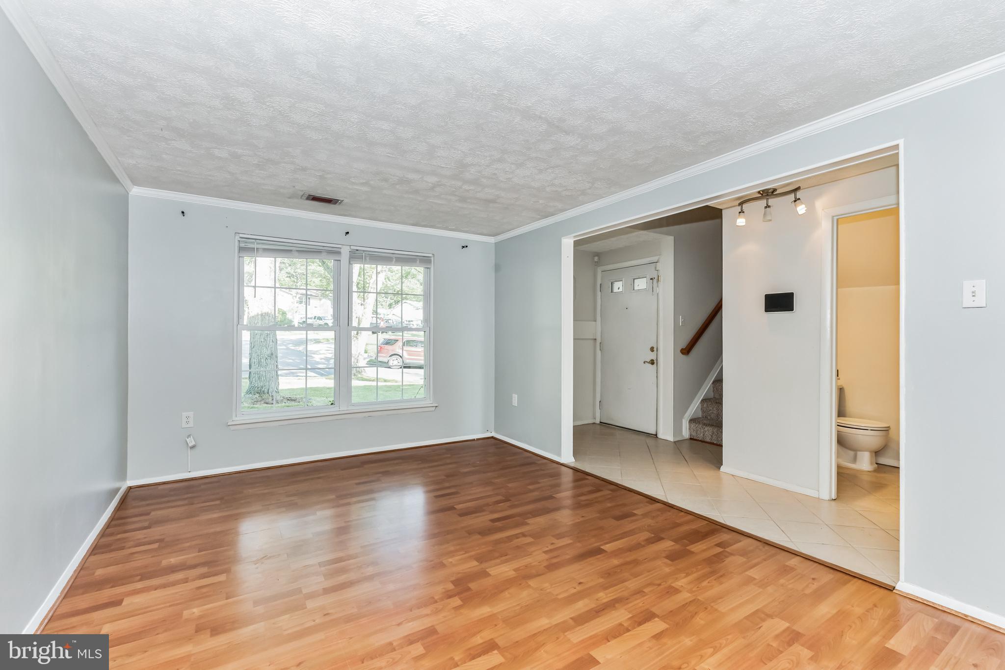 FOUR SEASONS ESTATES - Residential Lease