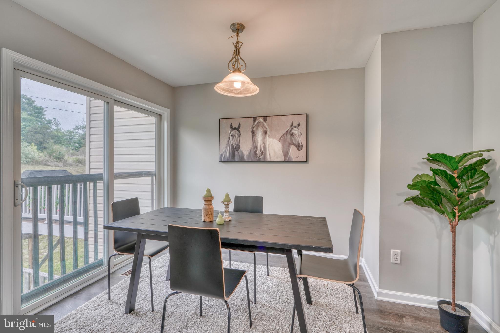 VILLAGE TOWNS - Residential