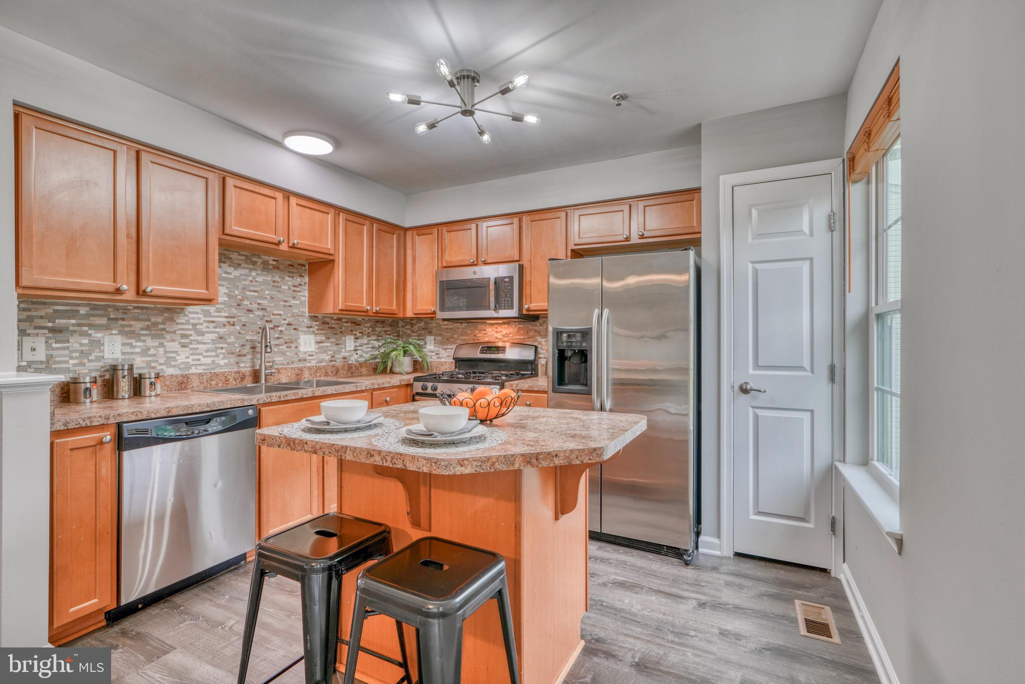 VILLAGE TOWNS - Residential