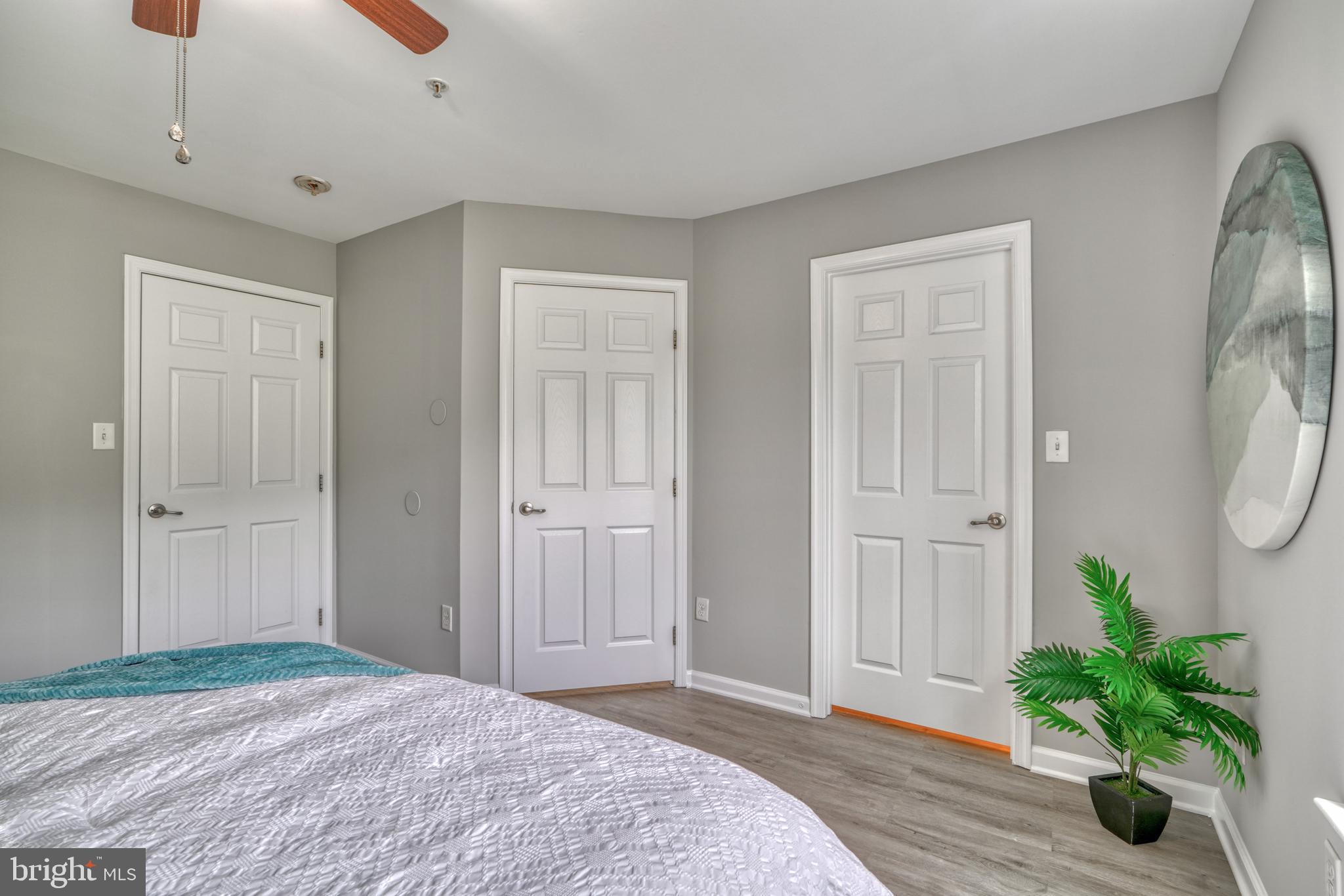 VILLAGE TOWNS - Residential