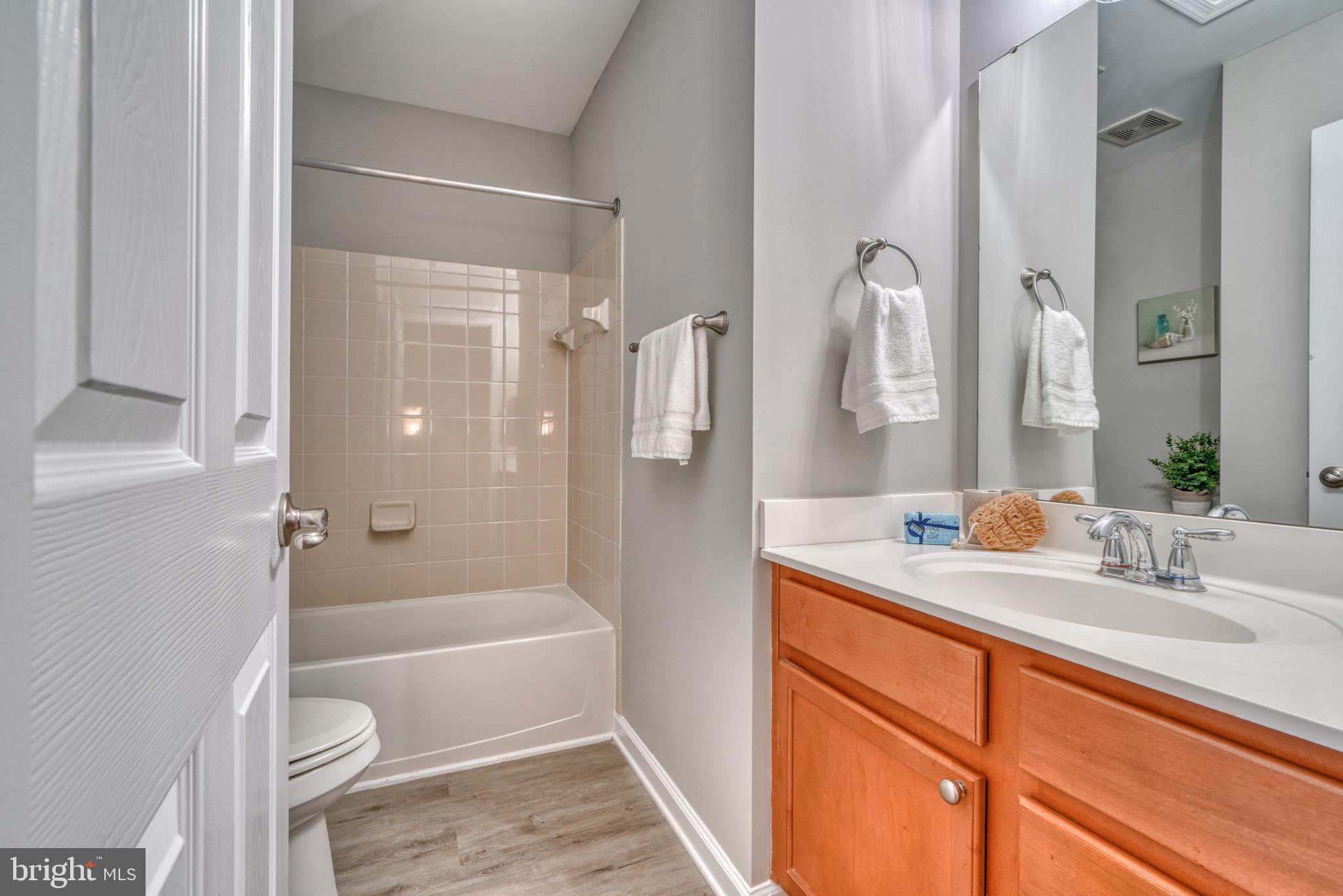 VILLAGE TOWNS - Residential