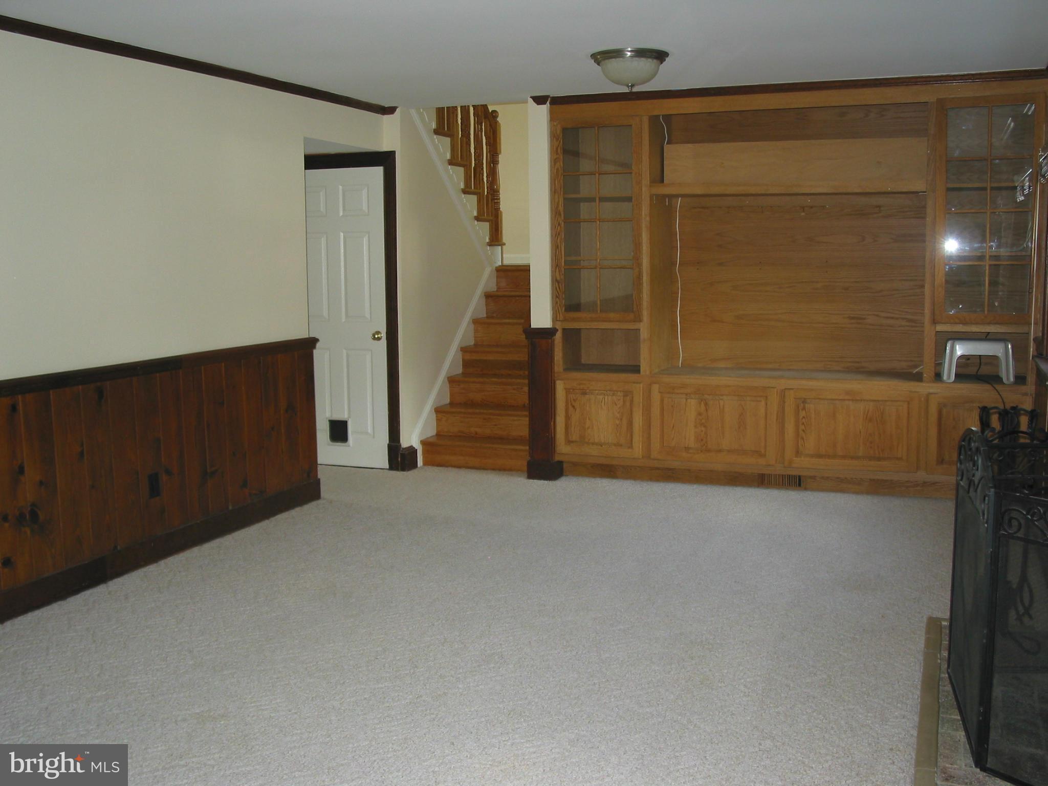 WESTWOOD MANOR - Residential Lease