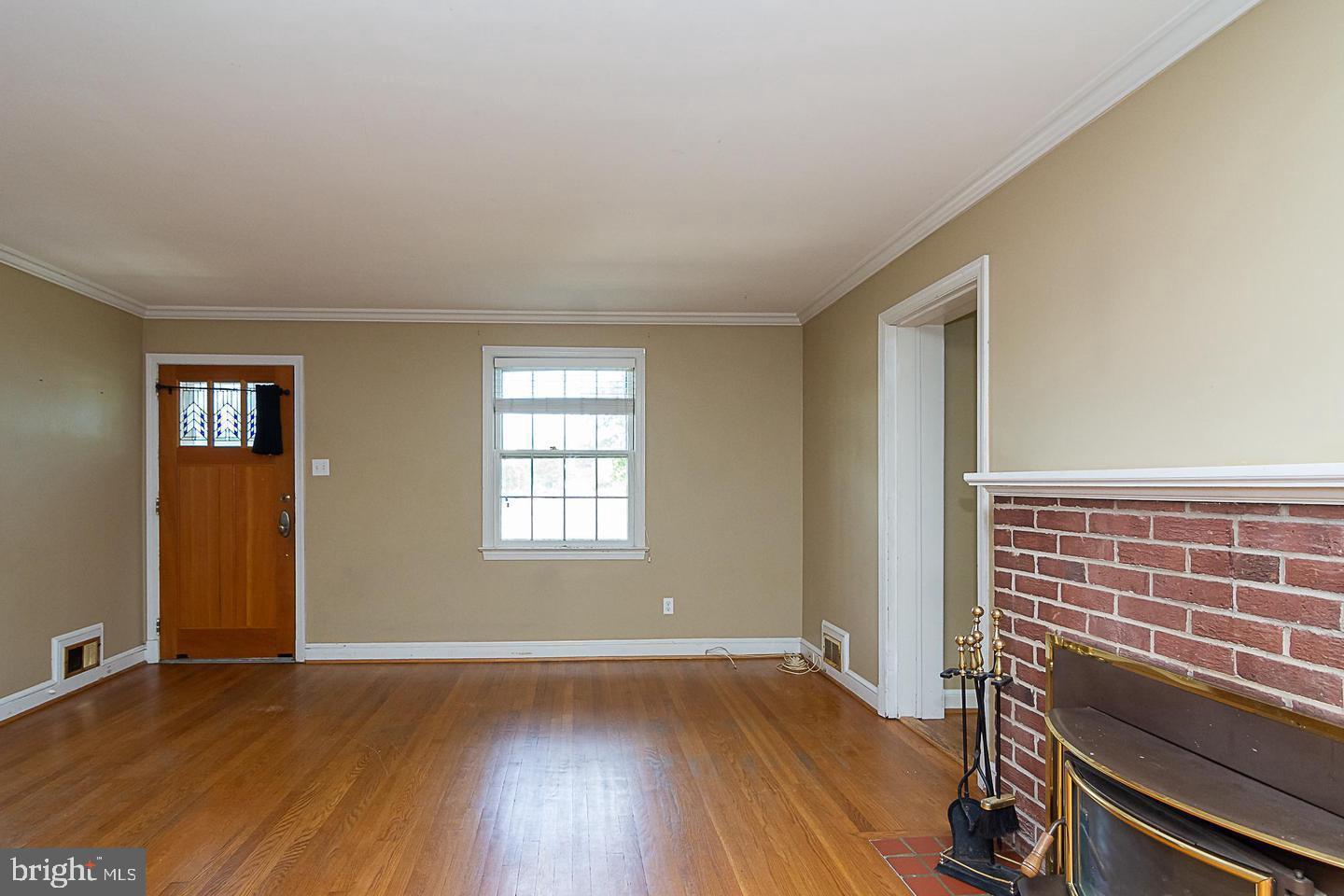 ARLINGTON HEIGHTS - Residential Lease