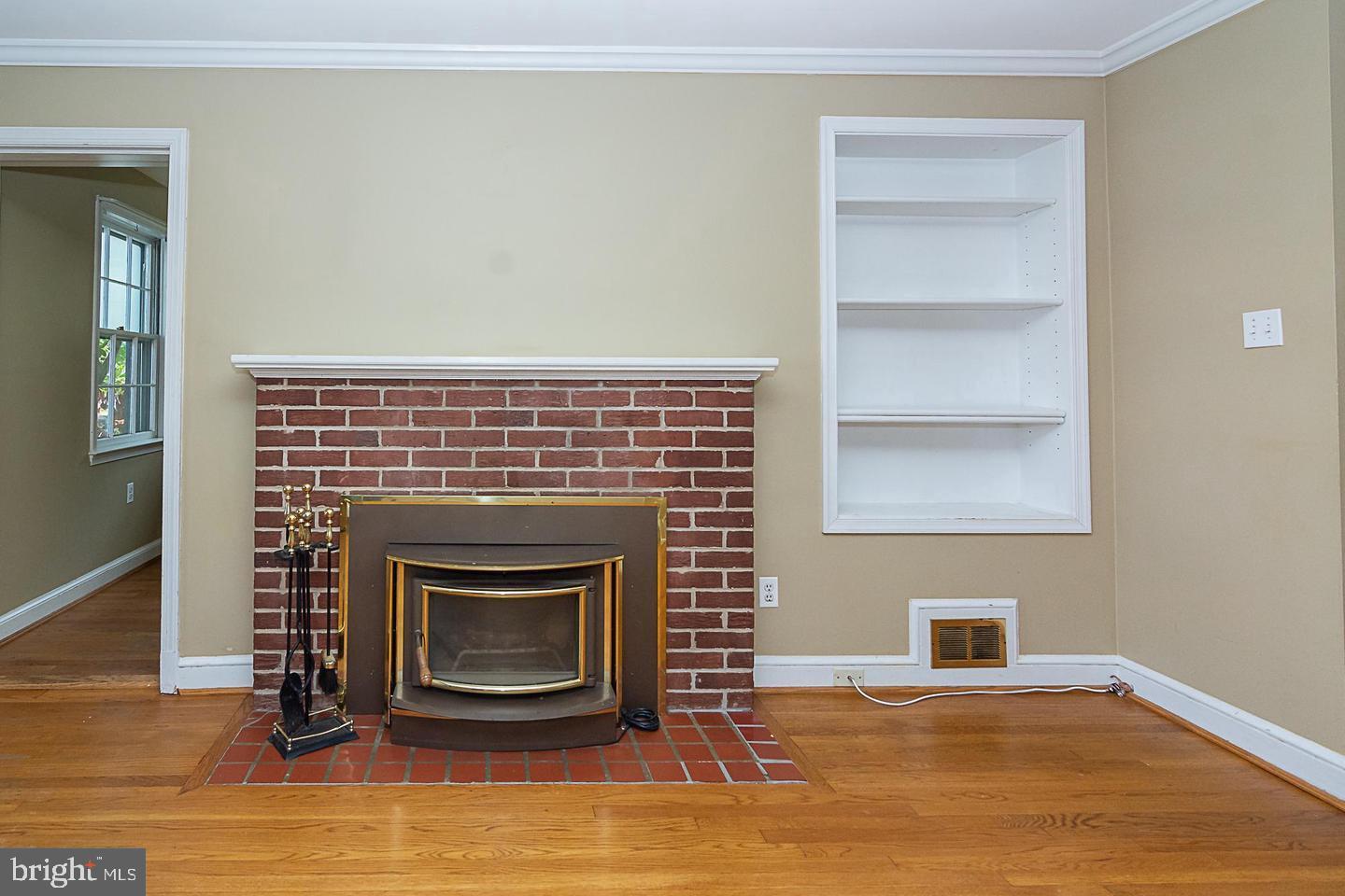 ARLINGTON HEIGHTS - Residential Lease