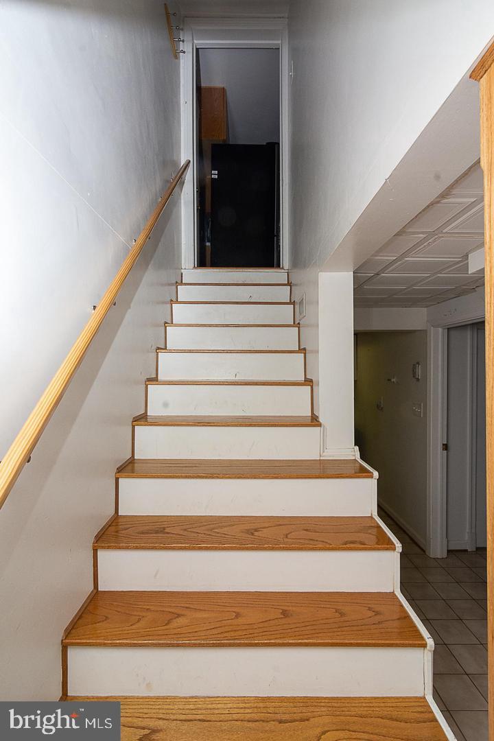 ARLINGTON HEIGHTS - Residential Lease