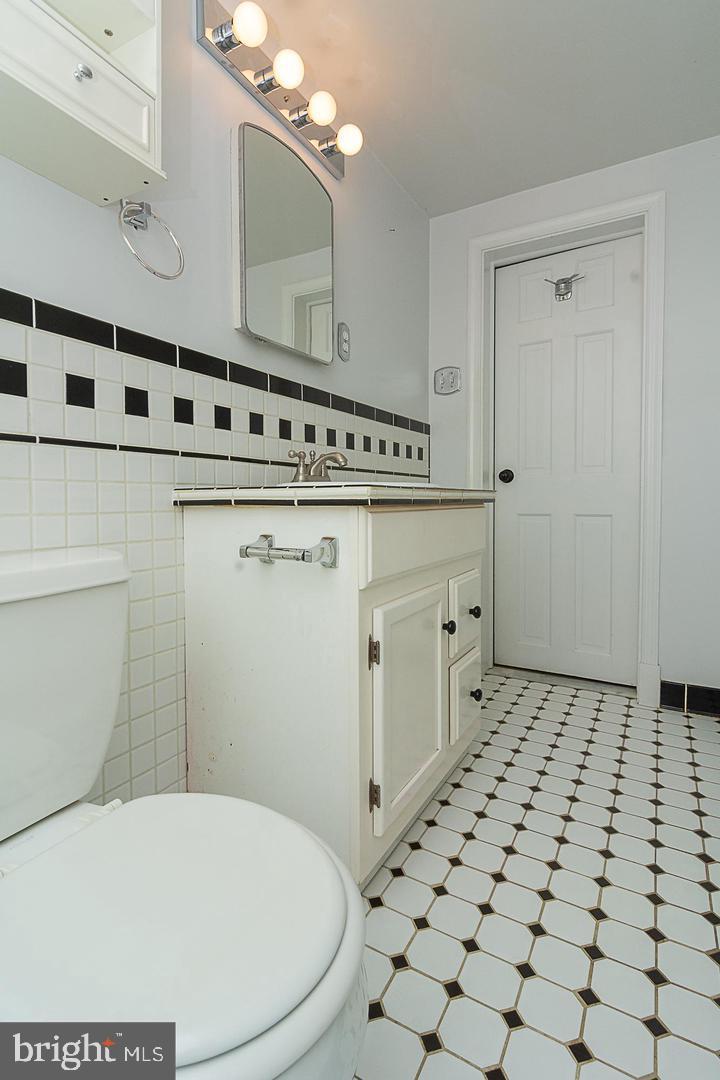 ARLINGTON HEIGHTS - Residential Lease