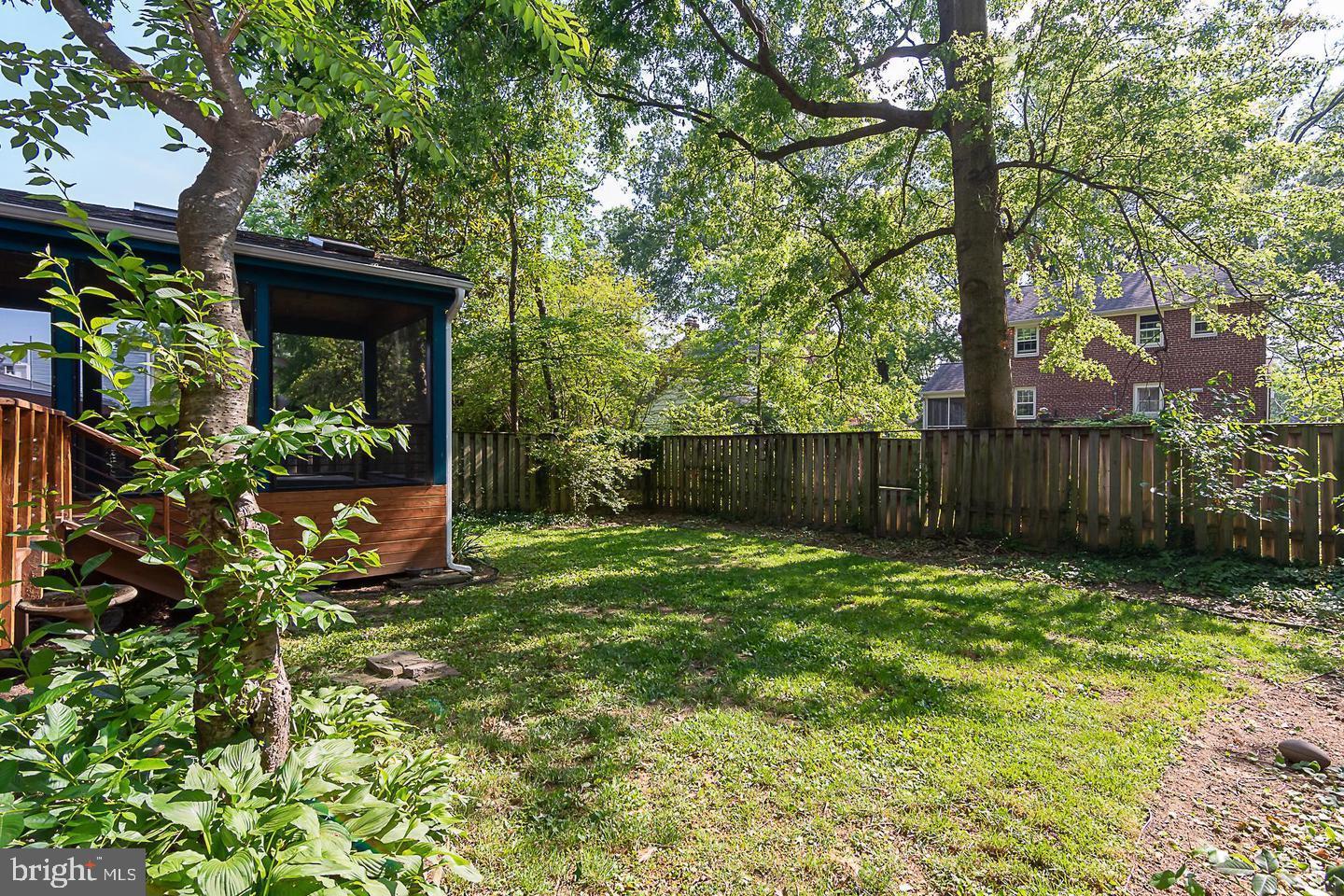 ARLINGTON HEIGHTS - Residential Lease