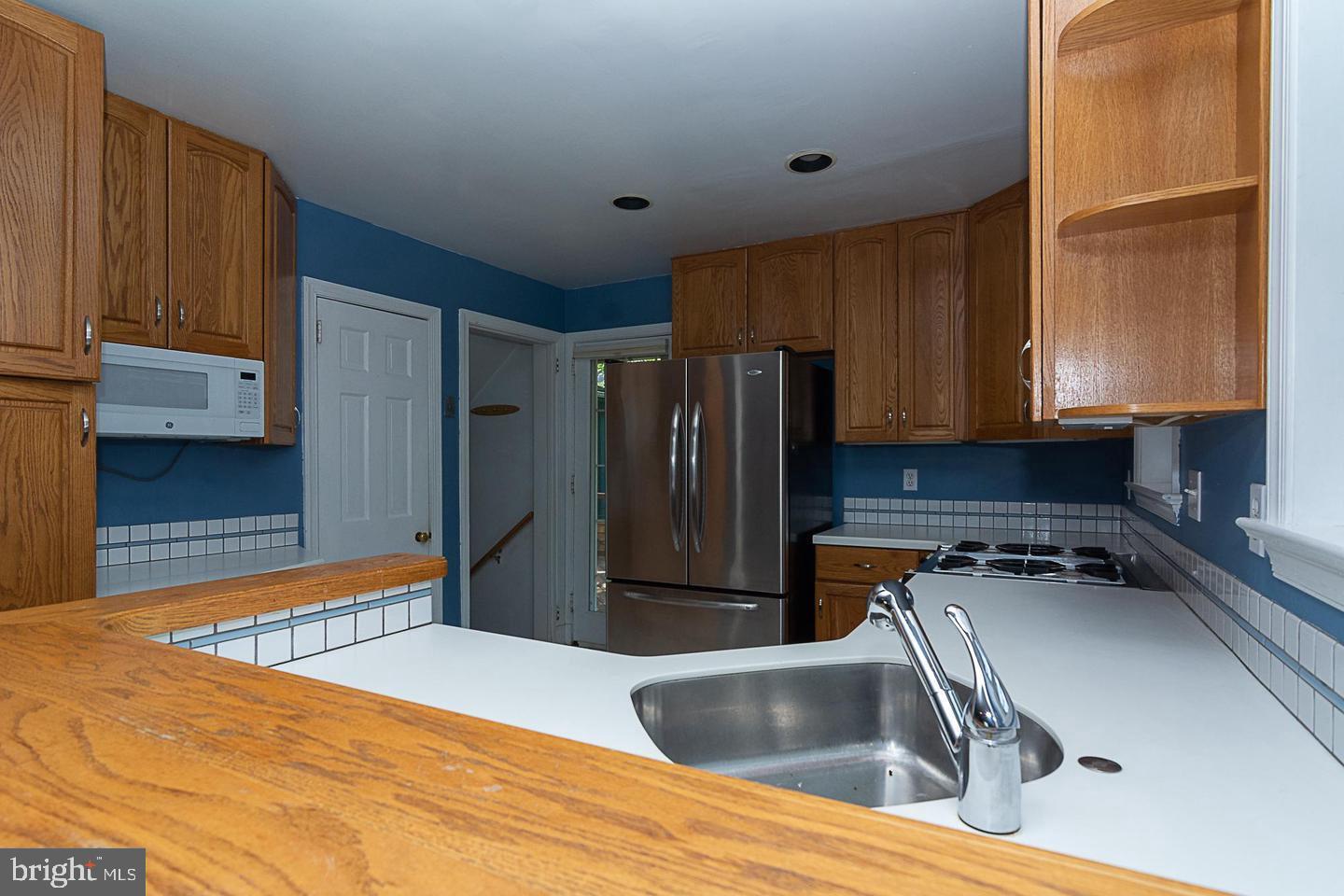 ARLINGTON HEIGHTS - Residential Lease