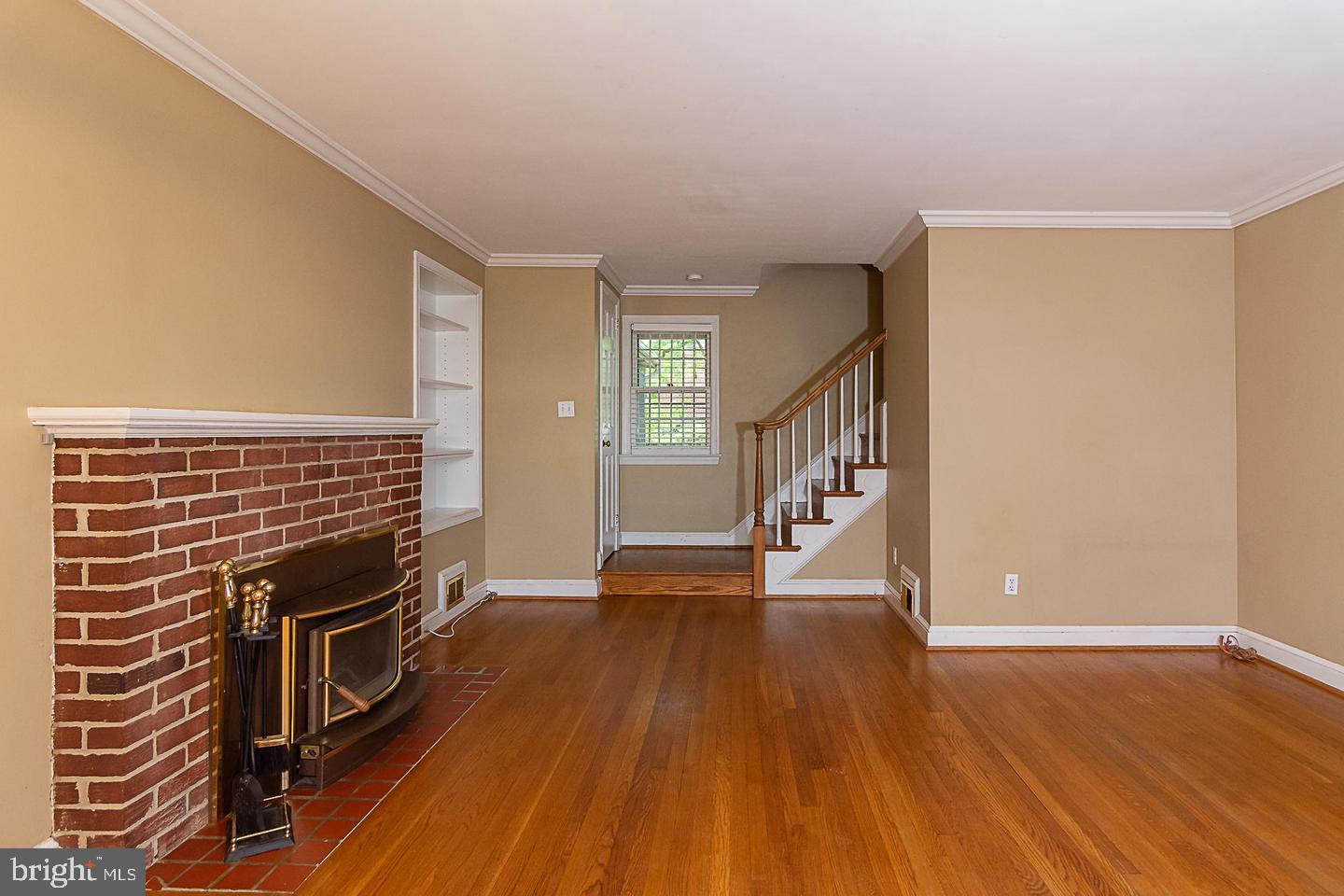 ARLINGTON HEIGHTS - Residential Lease