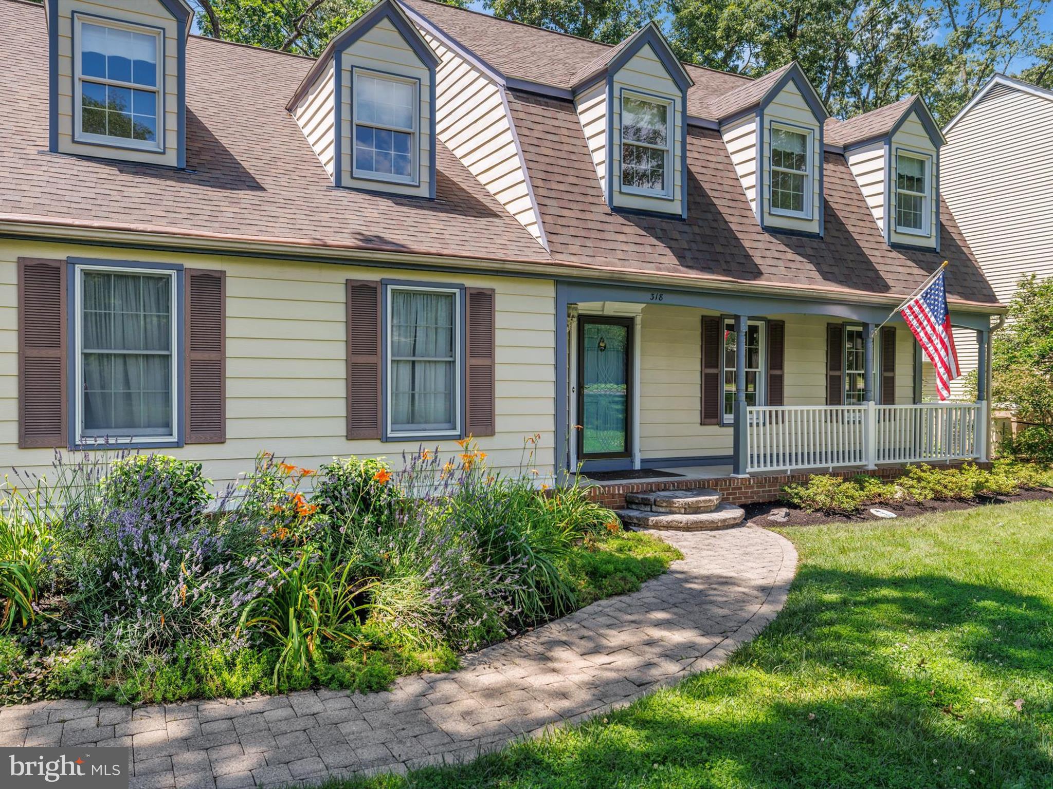 318 WOOD SHADOWS COURT