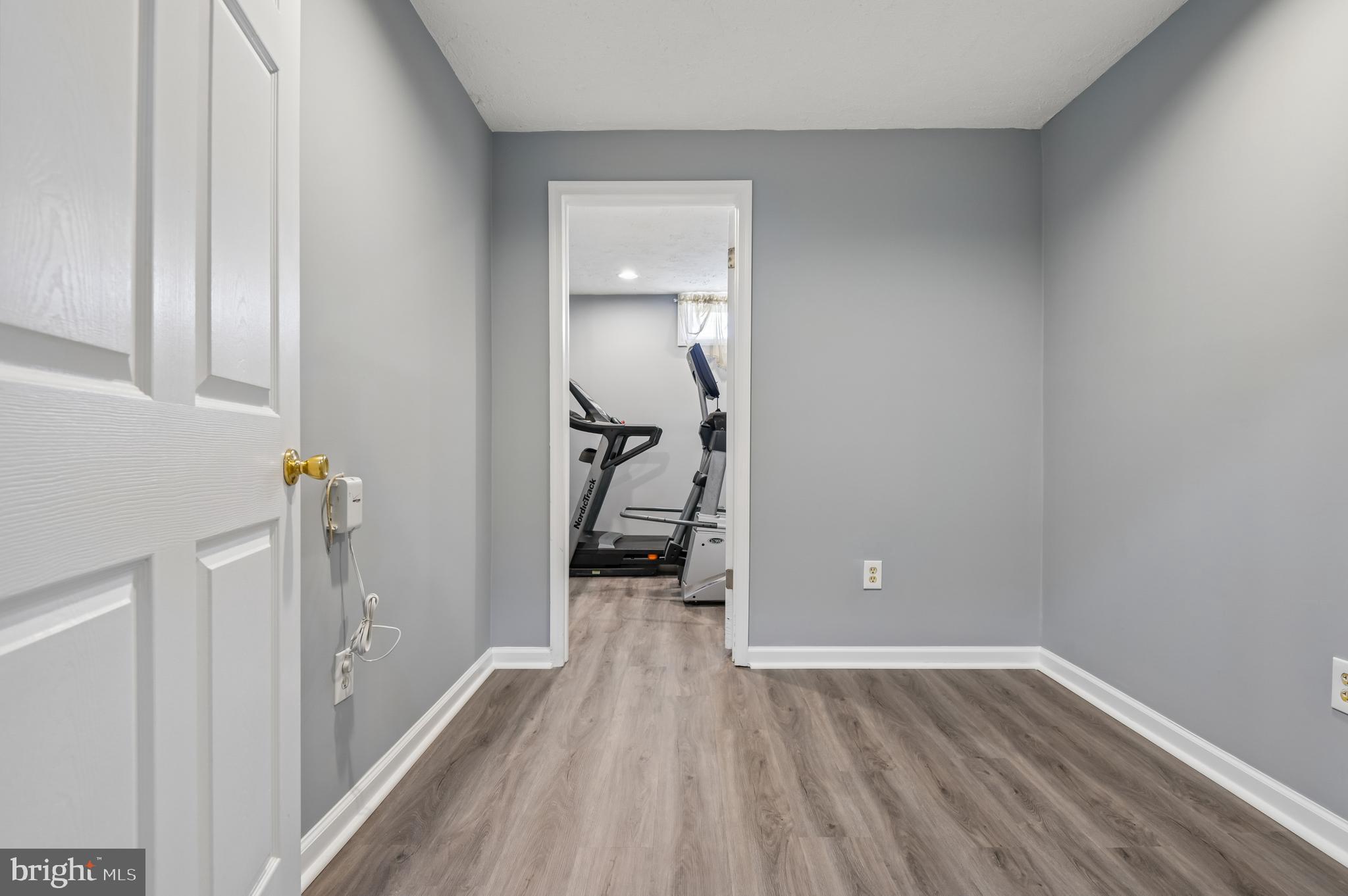 HILLCREST MANOR - Residential