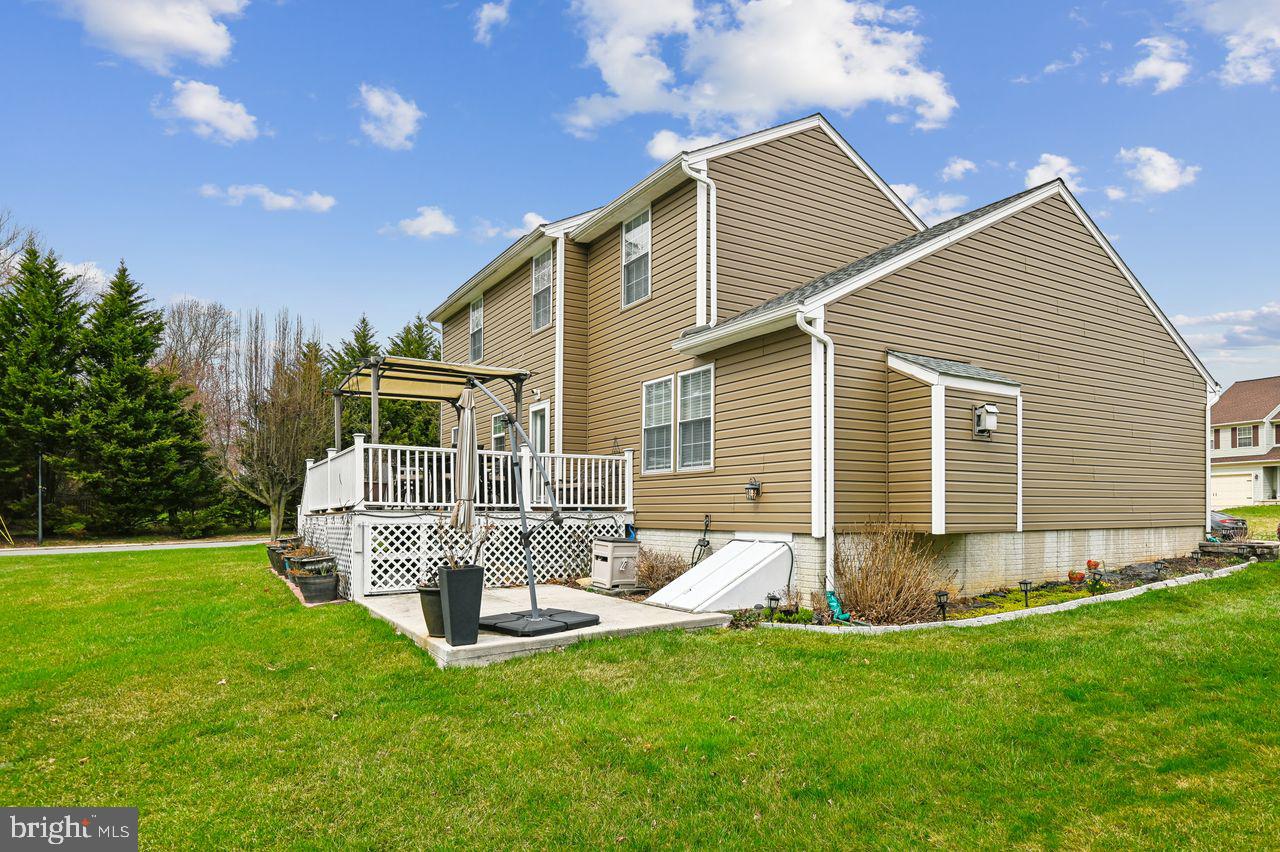 HILLCREST MANOR - Residential