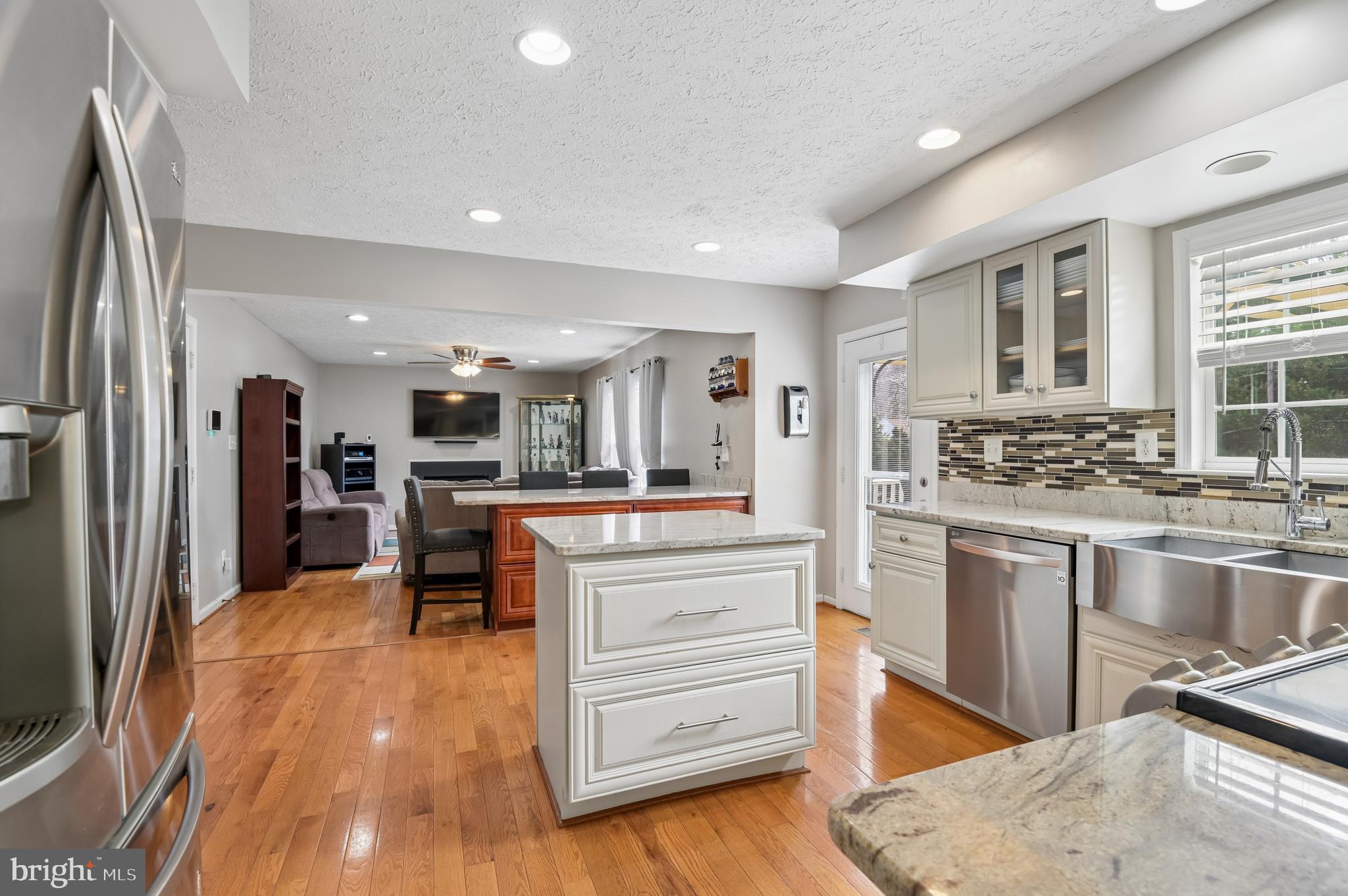 HILLCREST MANOR - Residential