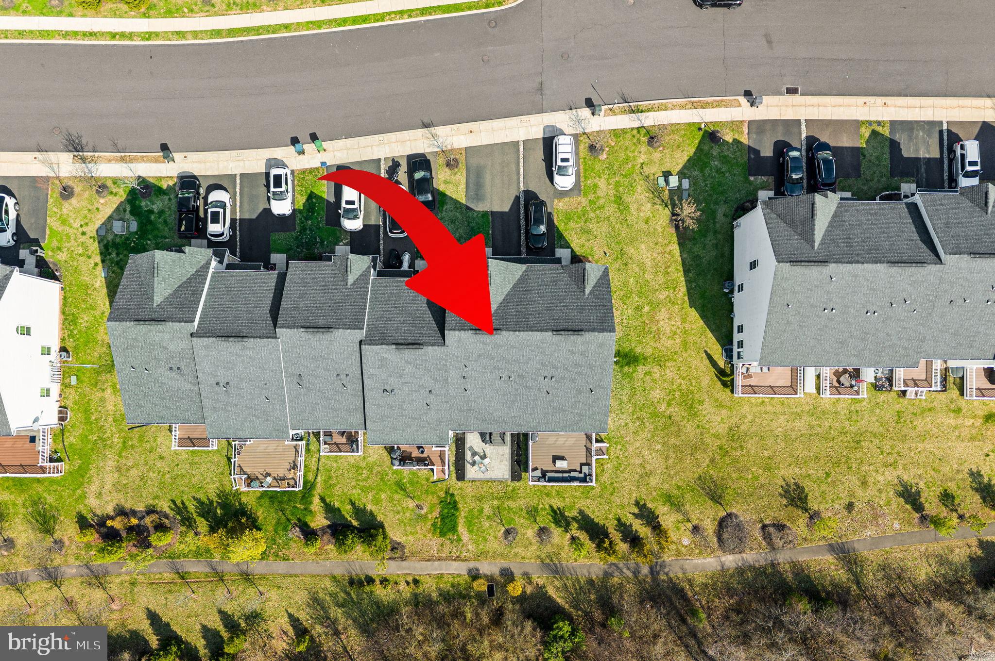 MONTGOMERY SQUARE - Residential