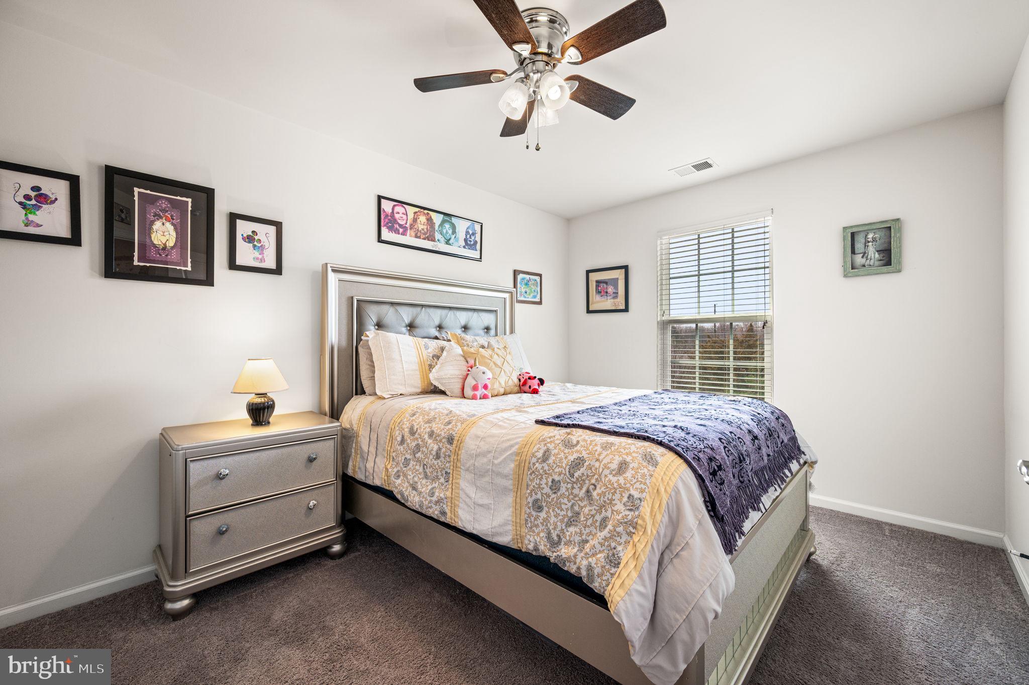 MONTGOMERY SQUARE - Residential