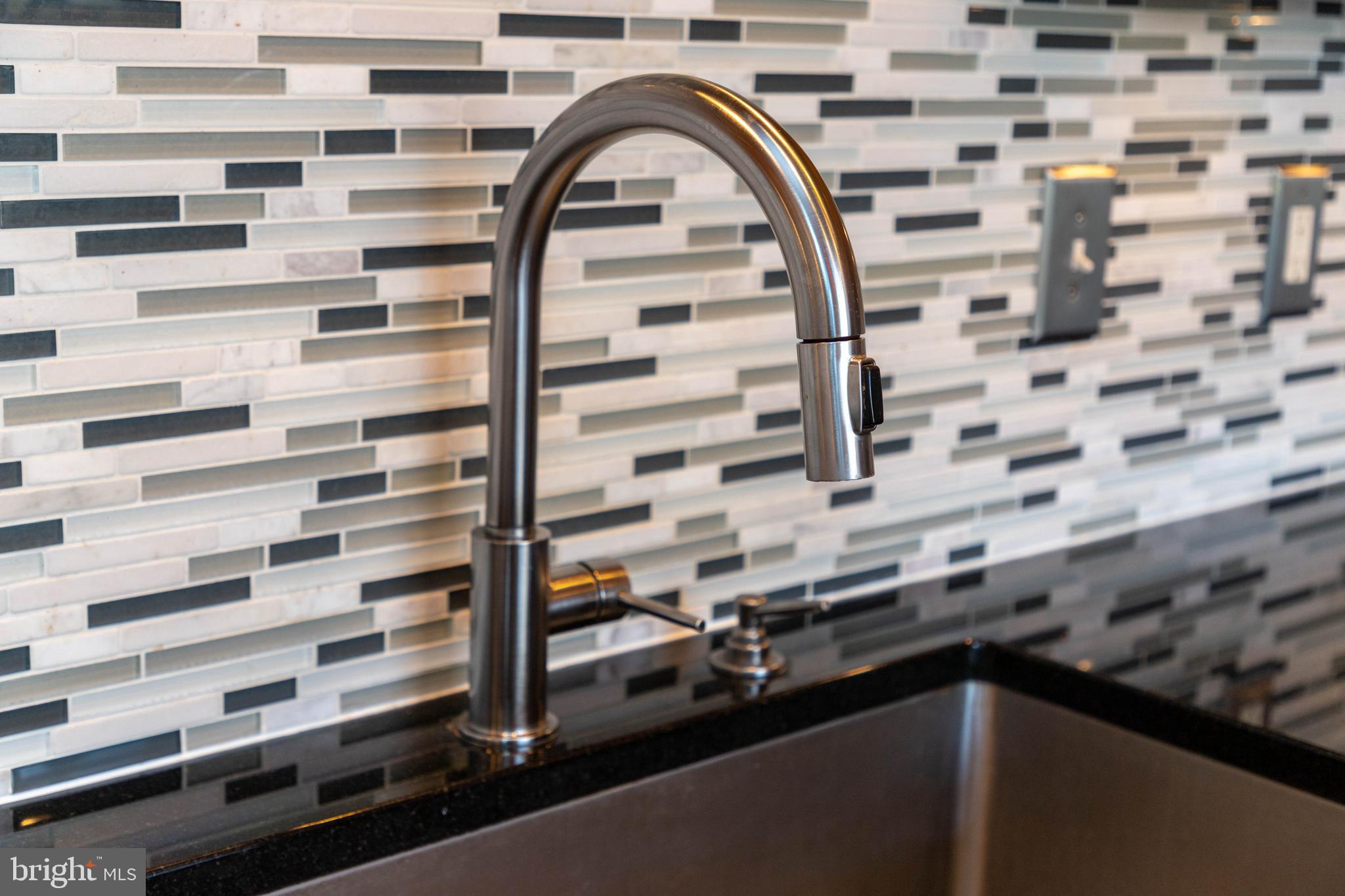 KENTLANDS - Residential Lease