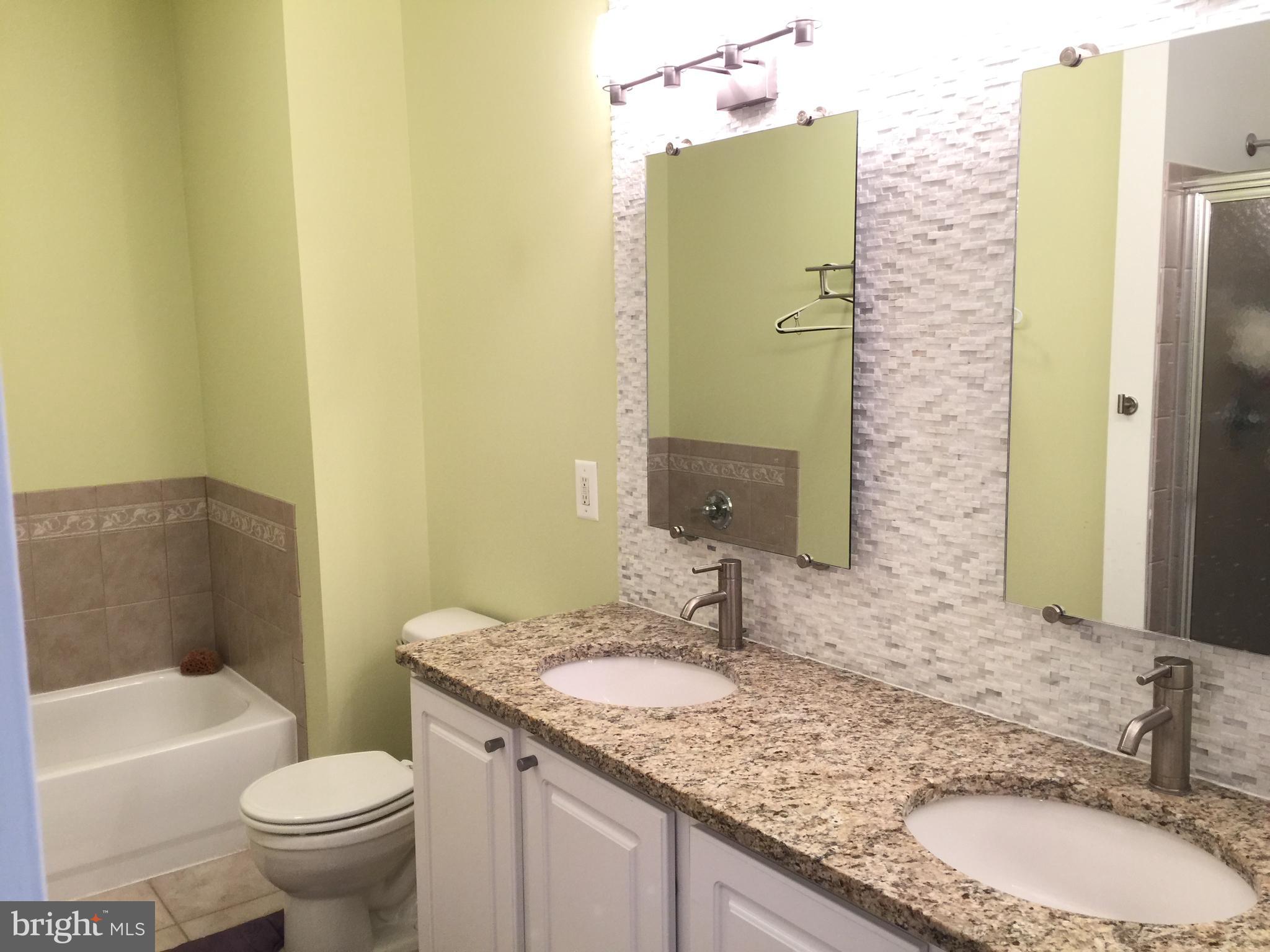 KENTLANDS - Residential Lease