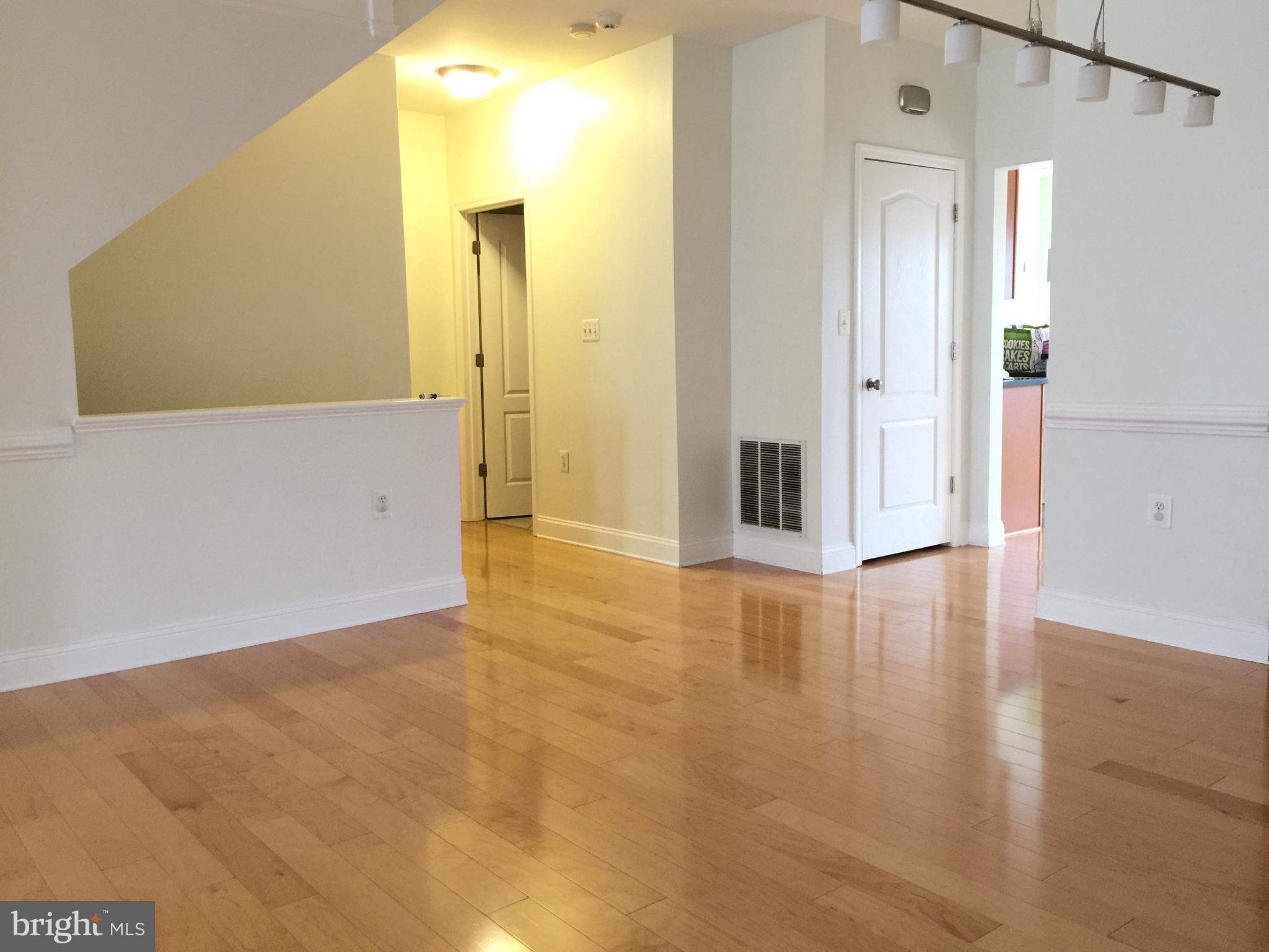 KENTLANDS - Residential Lease