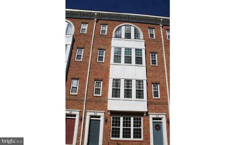 KENTLANDS - Residential Lease