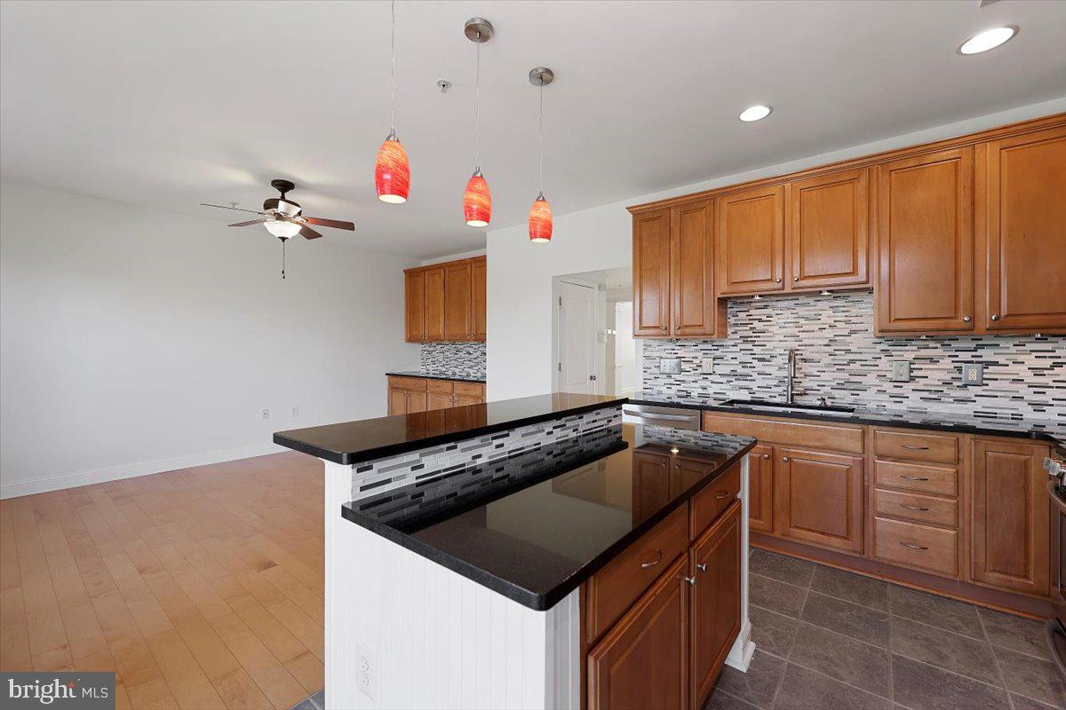 KENTLANDS - Residential Lease