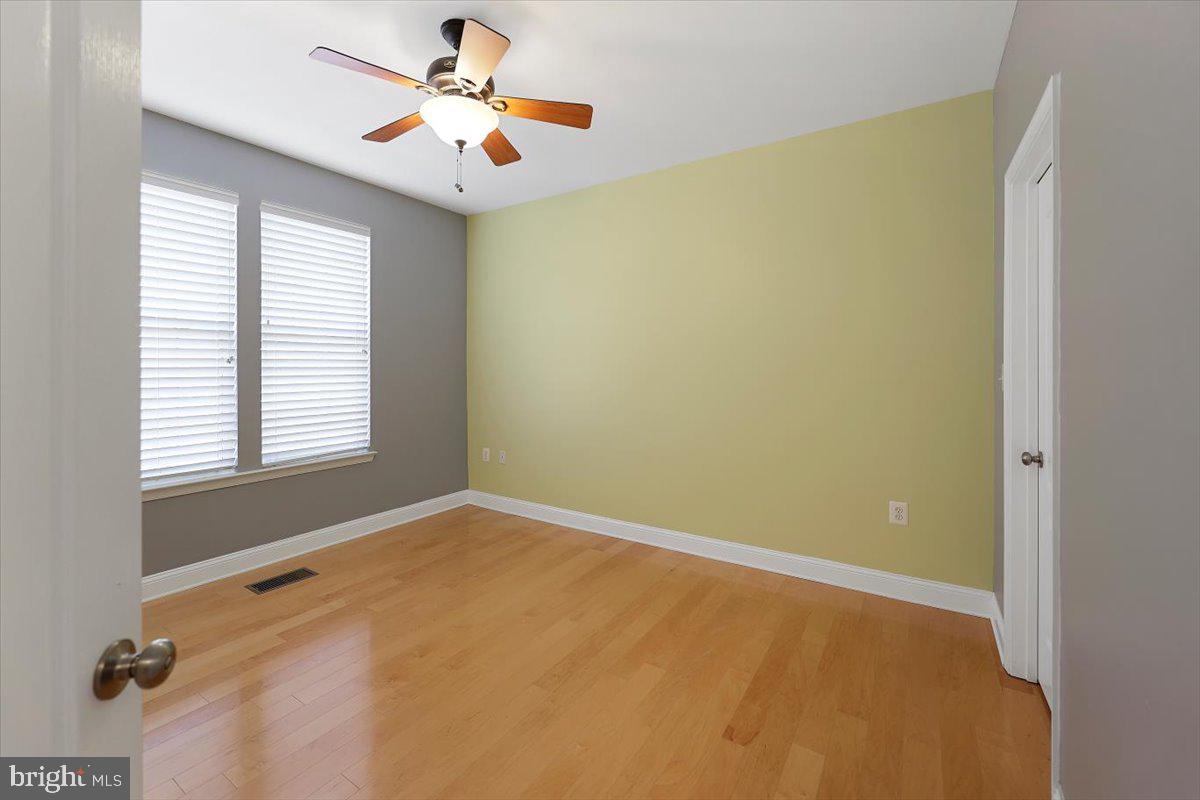 KENTLANDS - Residential Lease