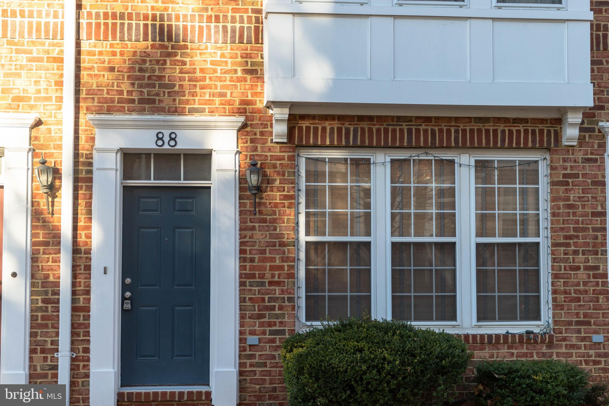 KENTLANDS - Residential Lease