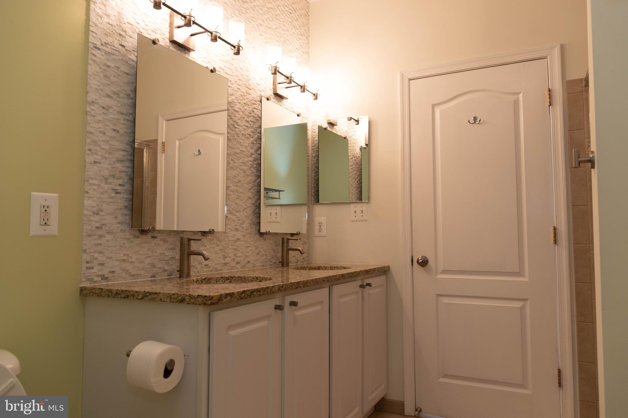 KENTLANDS - Residential Lease