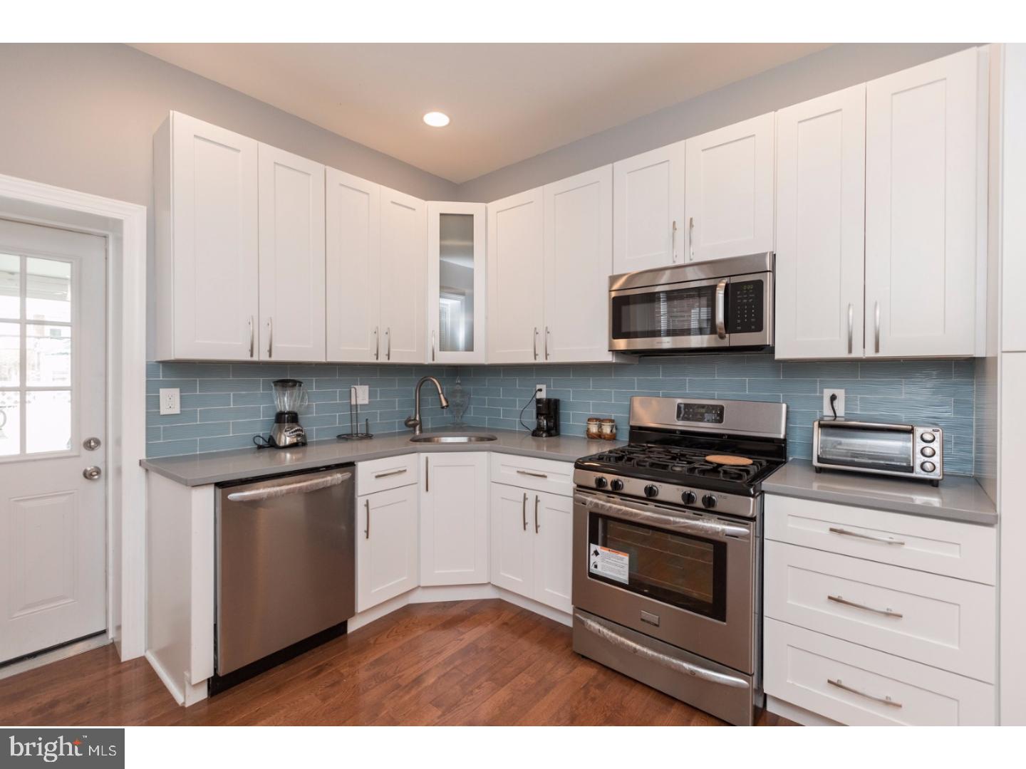 PORT RICHMOND - Residential