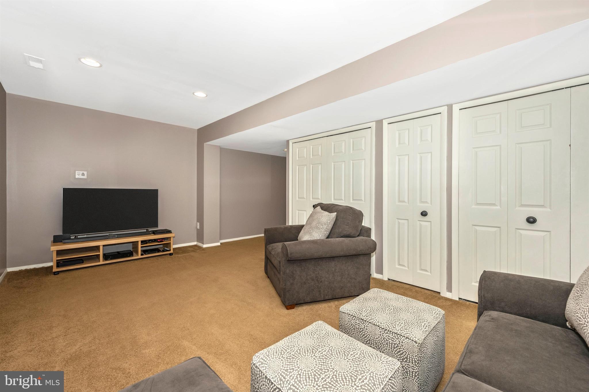 WOODLAND VILLAGE - Residential