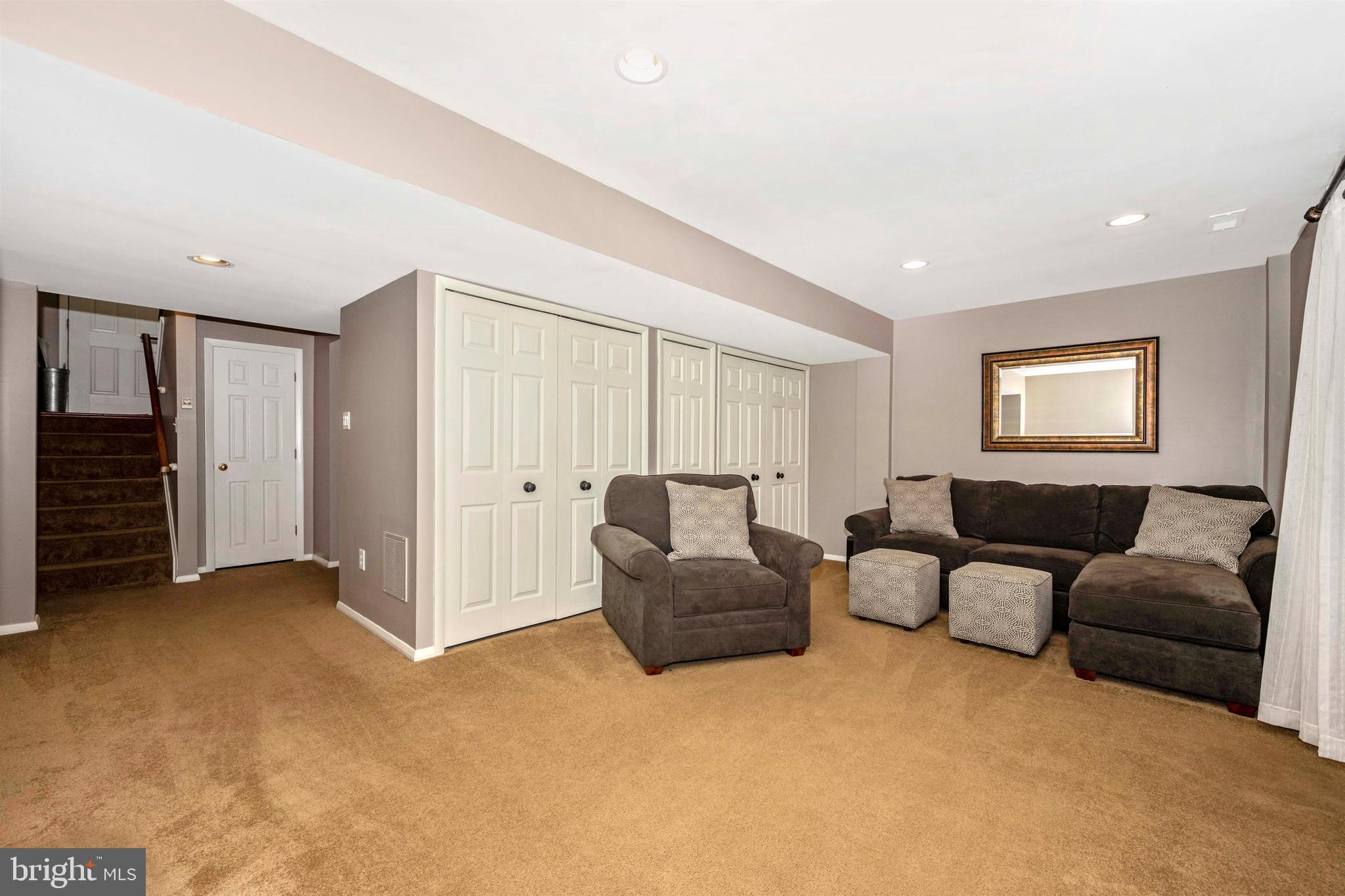 WOODLAND VILLAGE - Residential