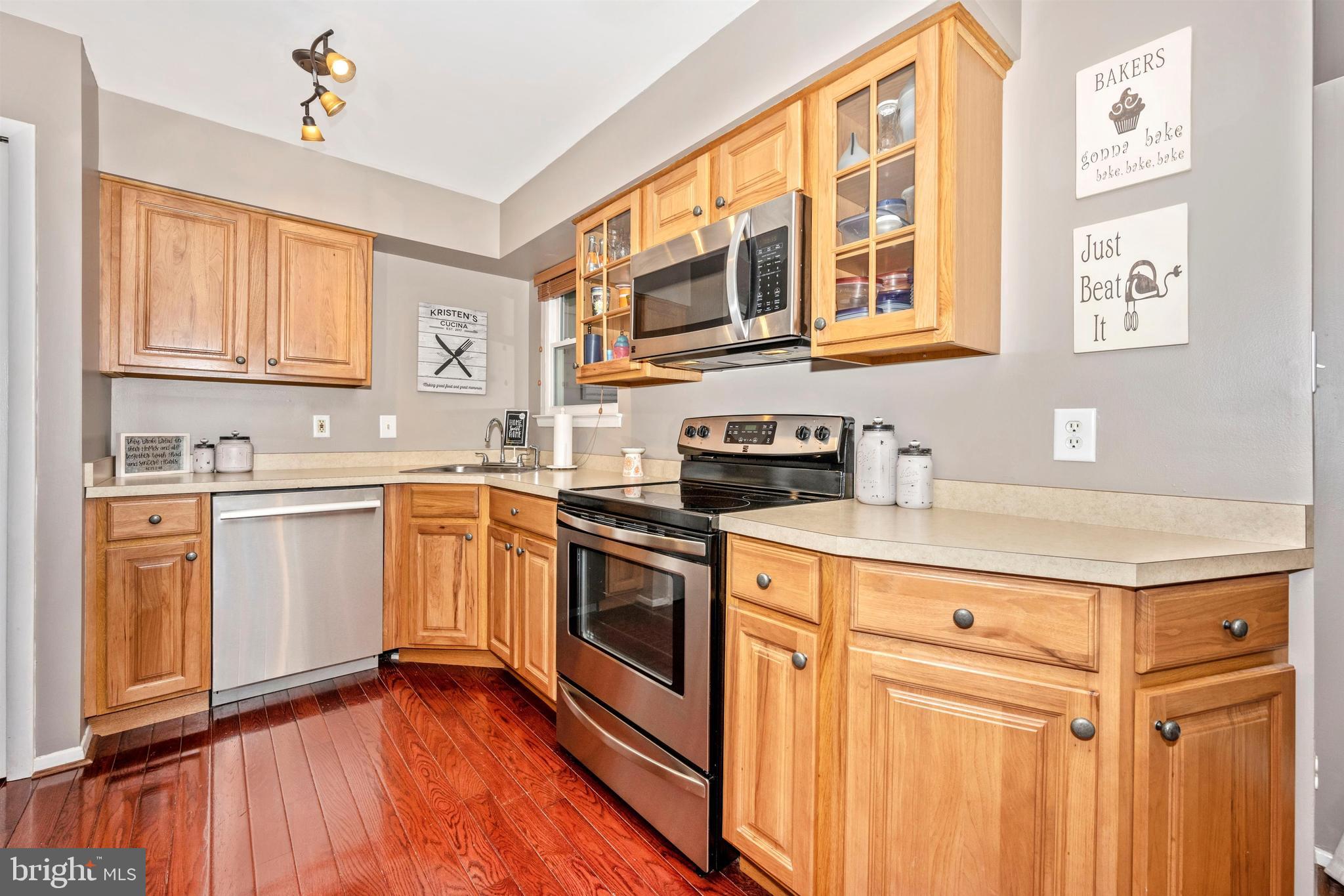 WOODLAND VILLAGE - Residential