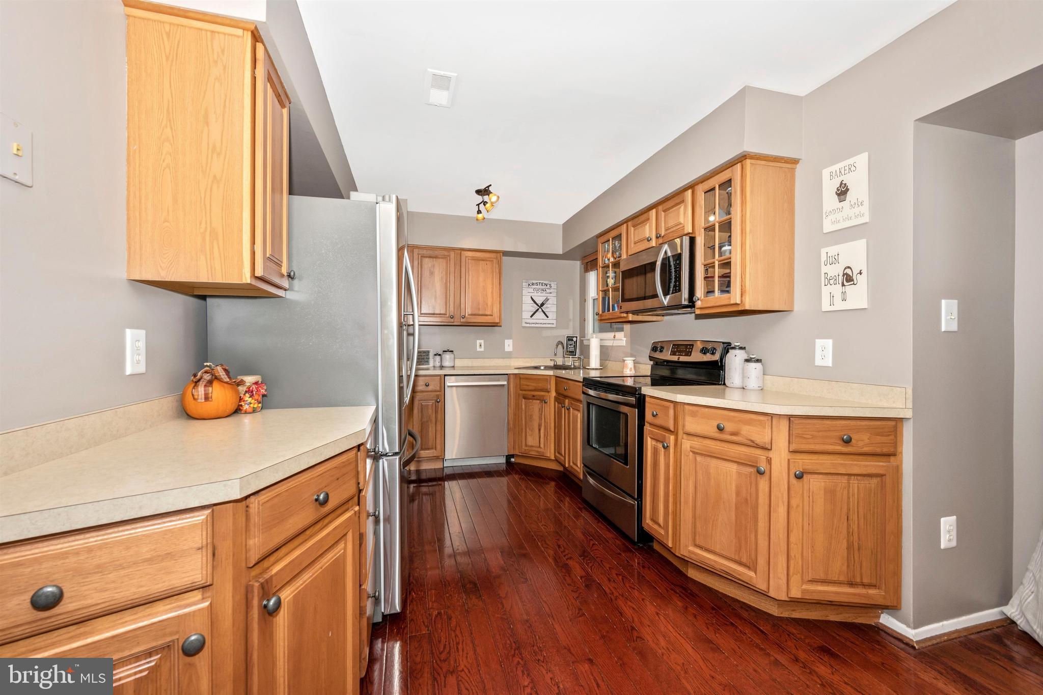 WOODLAND VILLAGE - Residential