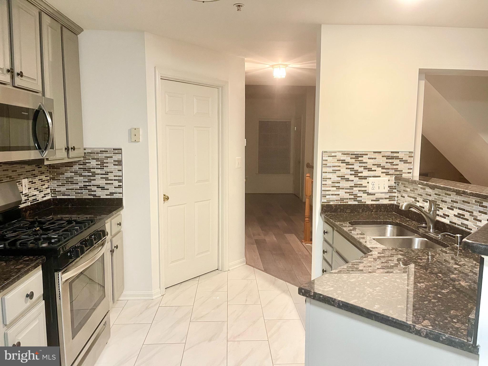 11854 BRETON COURT 17B