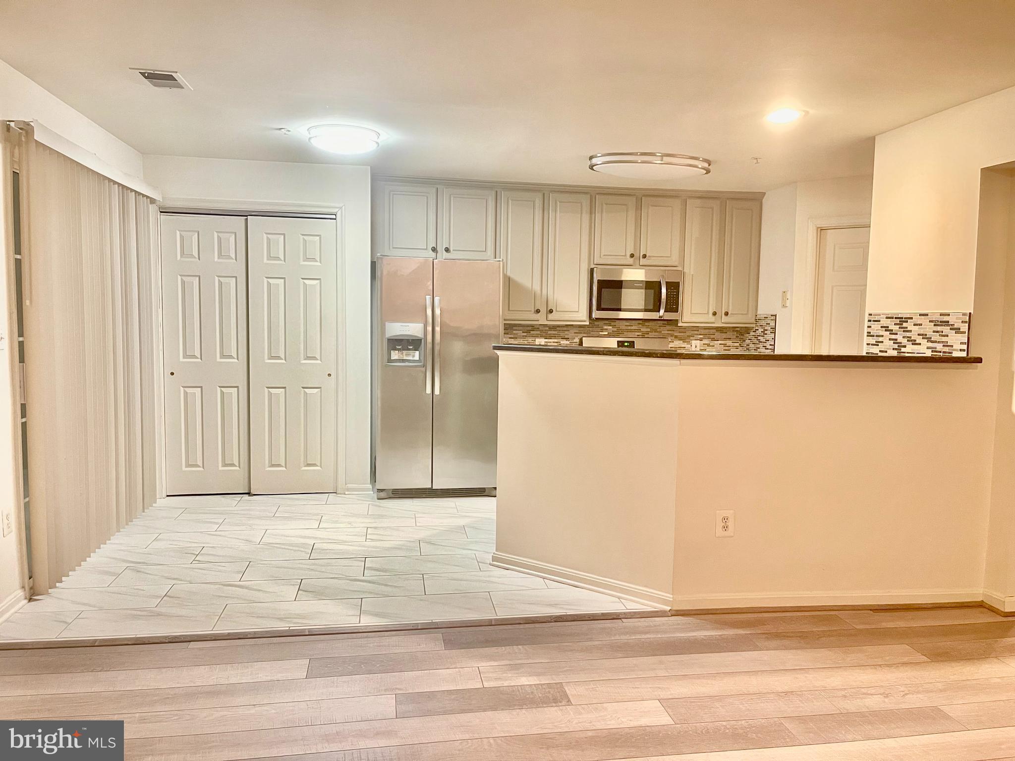 11854 BRETON COURT 17B