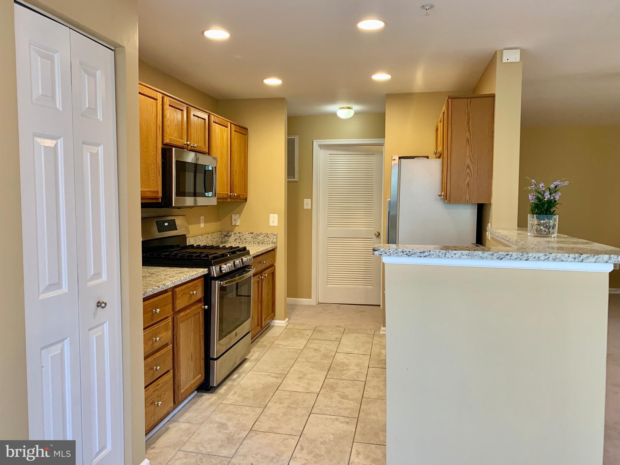 SOUTH MEADOWS - Residential Lease