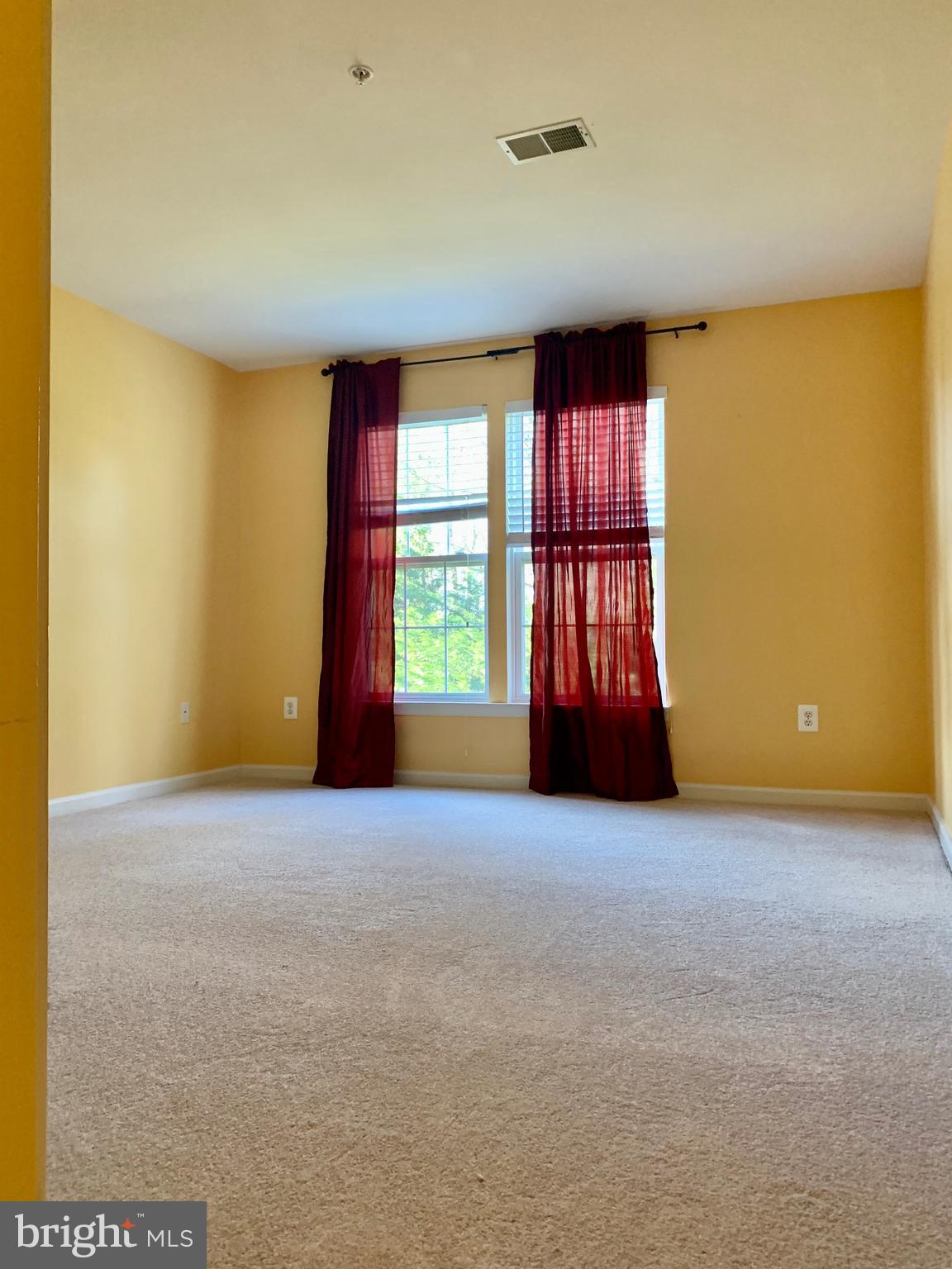 SOUTH MEADOWS - Residential Lease