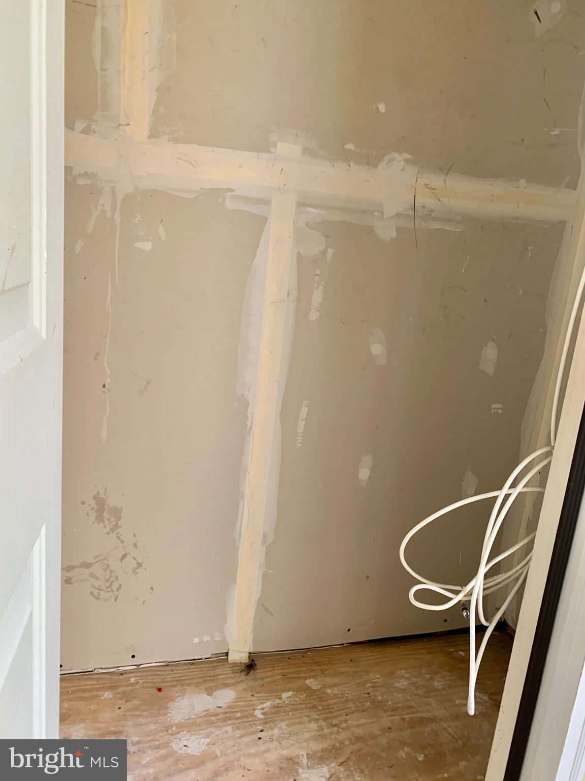 SOUTH MEADOWS - Residential Lease