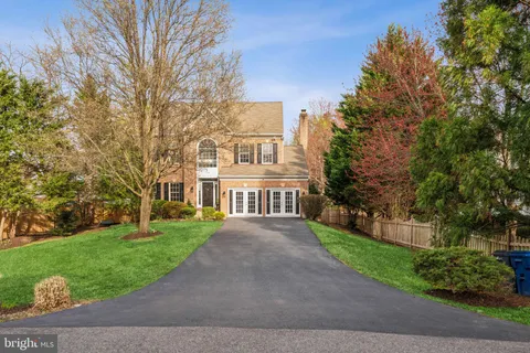 1242 Olde Towne Road, Alexandria, VA MLS: VAFX2223168