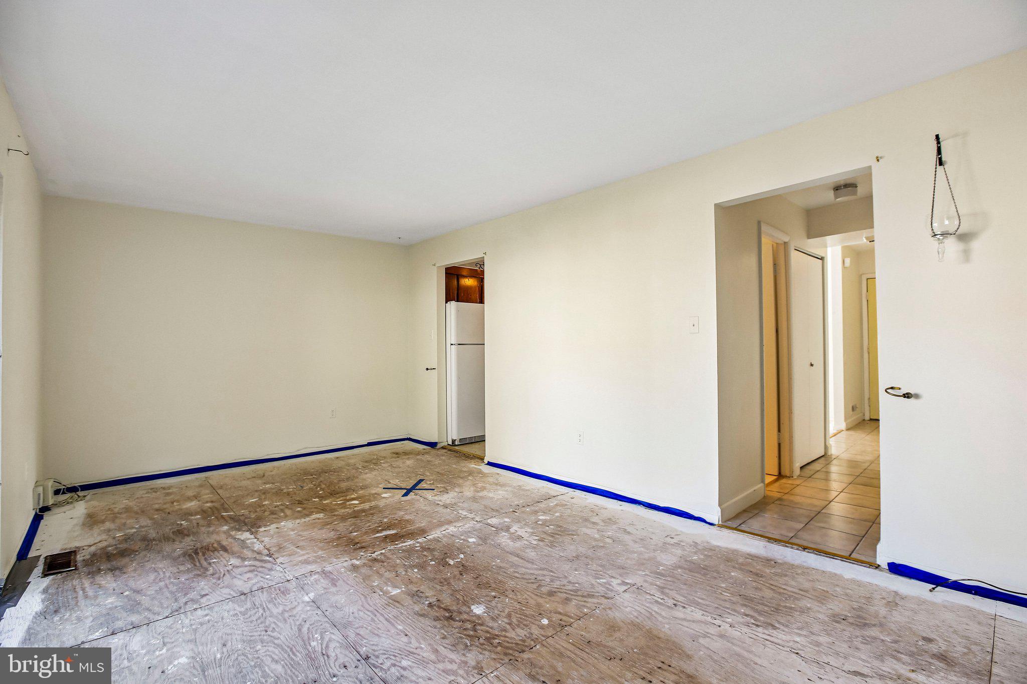 1828 DOVE COURT