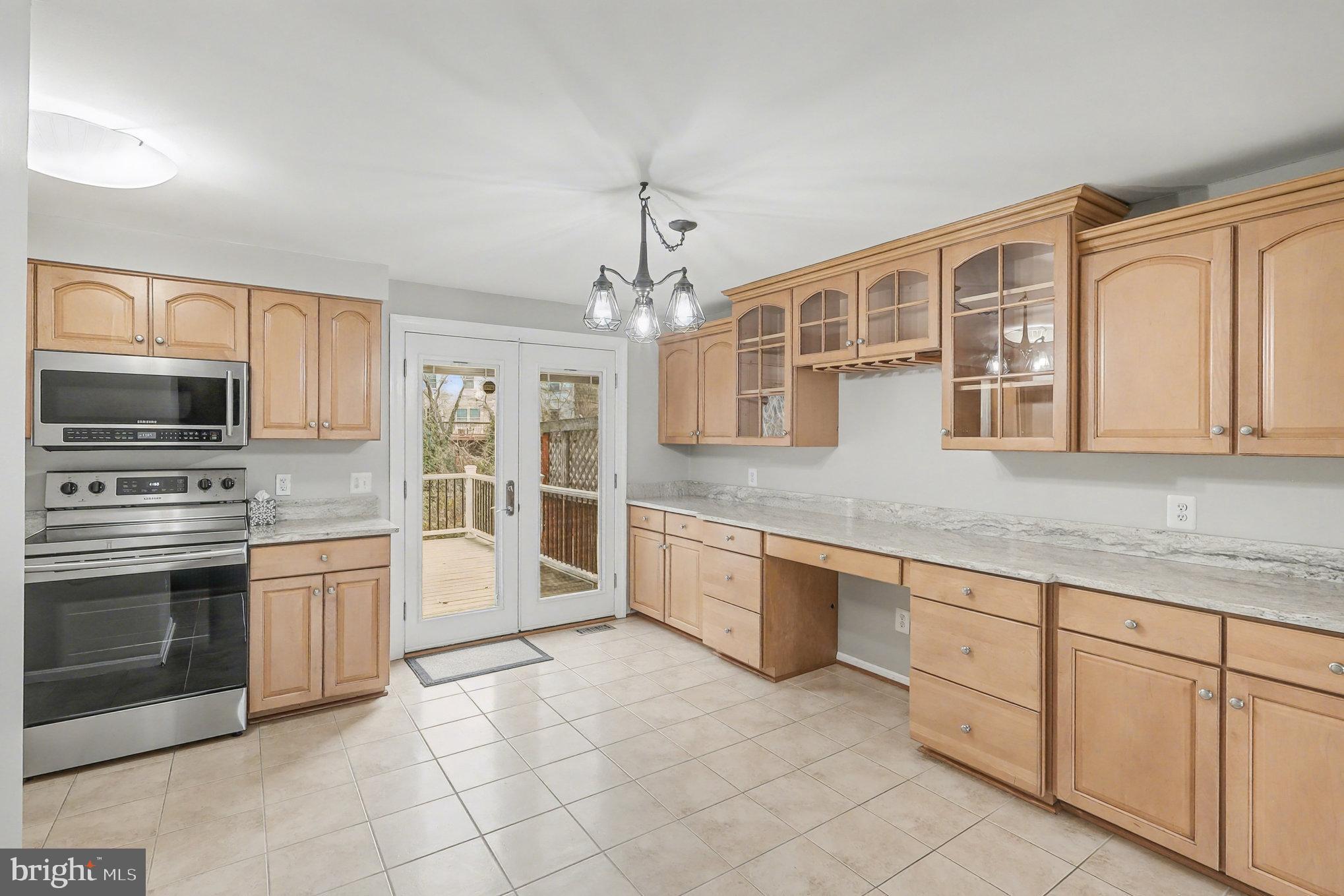 ROLLING BROOK - Residential