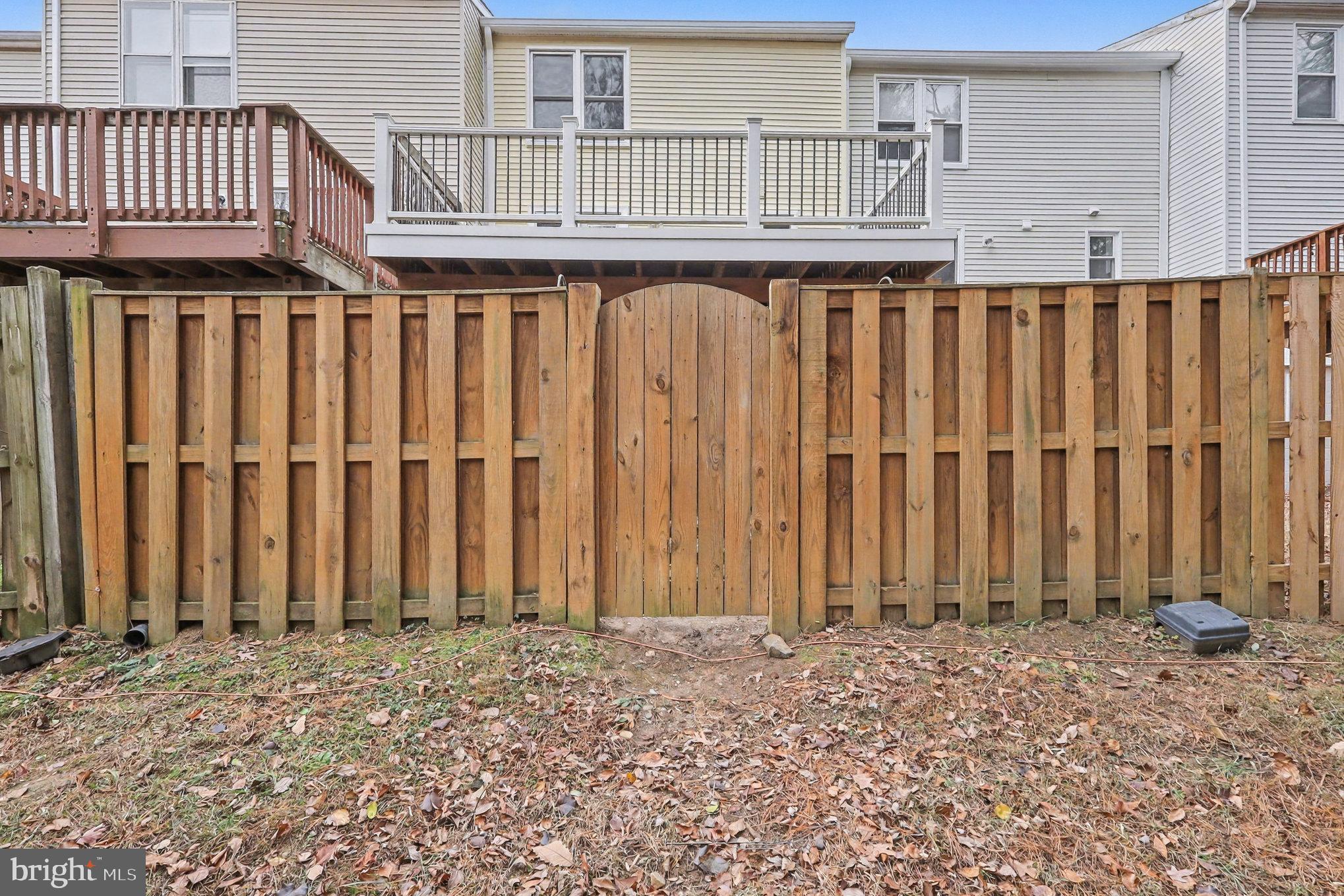 ROLLING BROOK - Residential